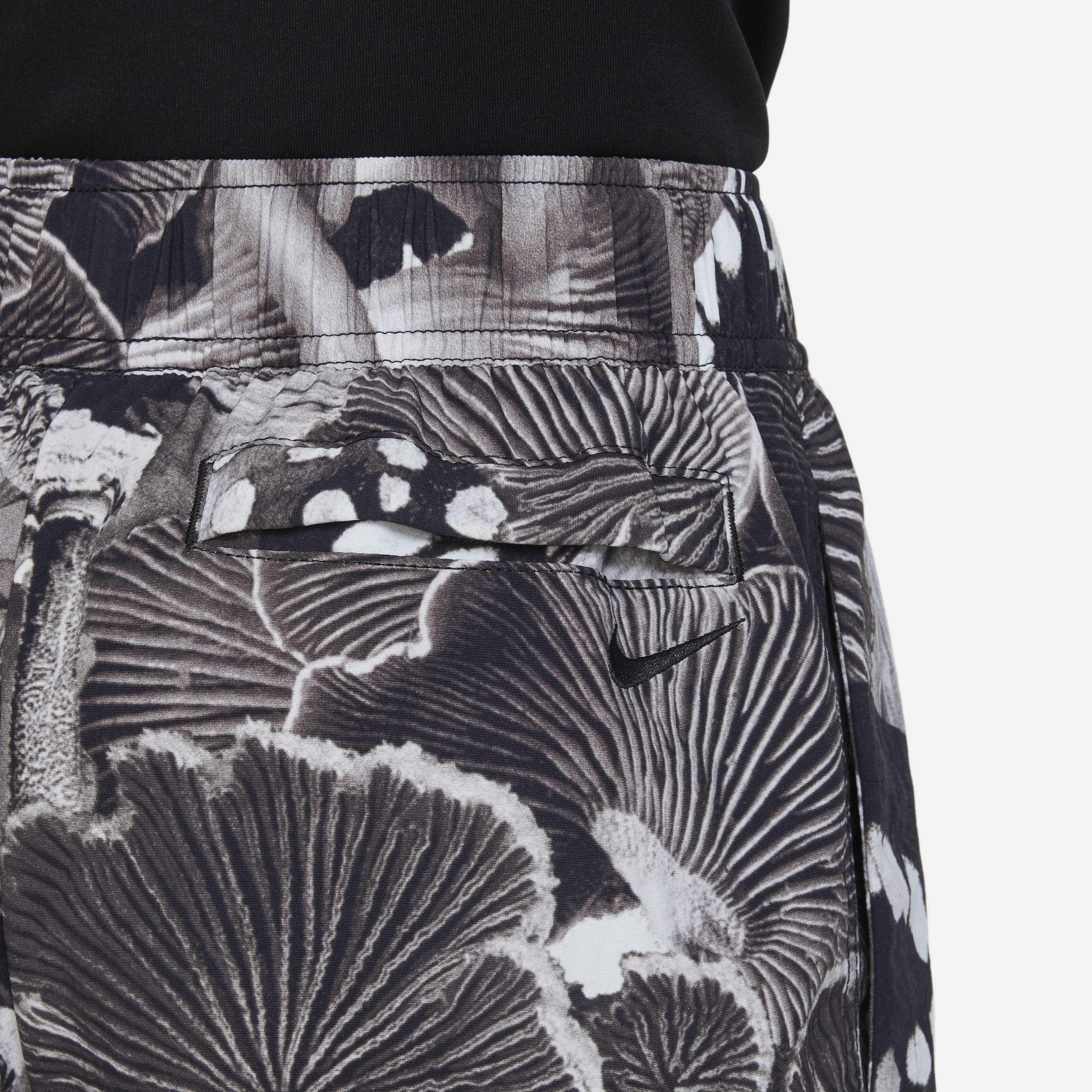 Nike ACG image number 6