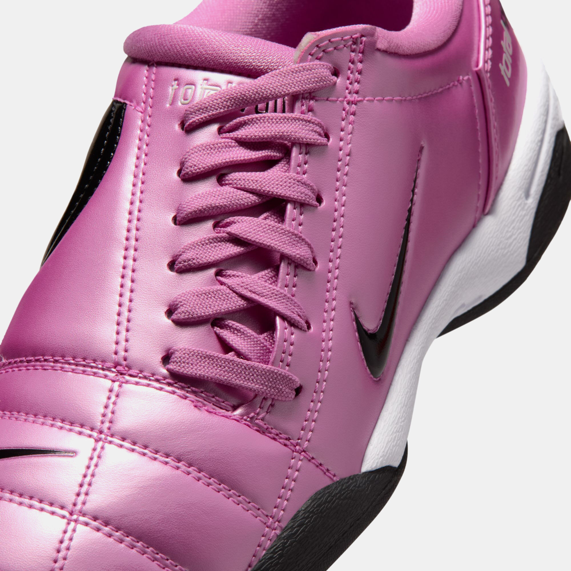 نايكي توتال 90 image number 8