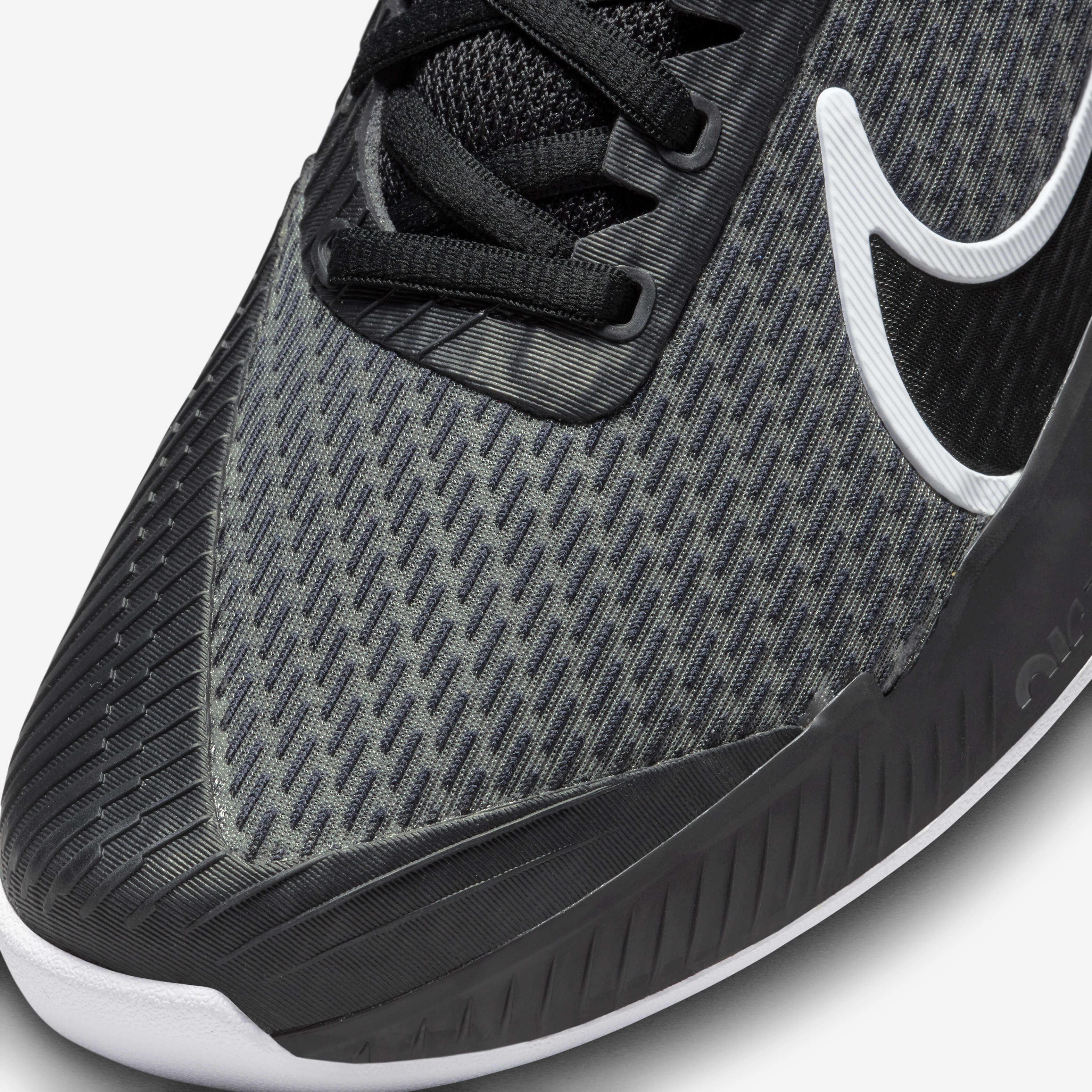 Nike zoom strike 2 mens shop