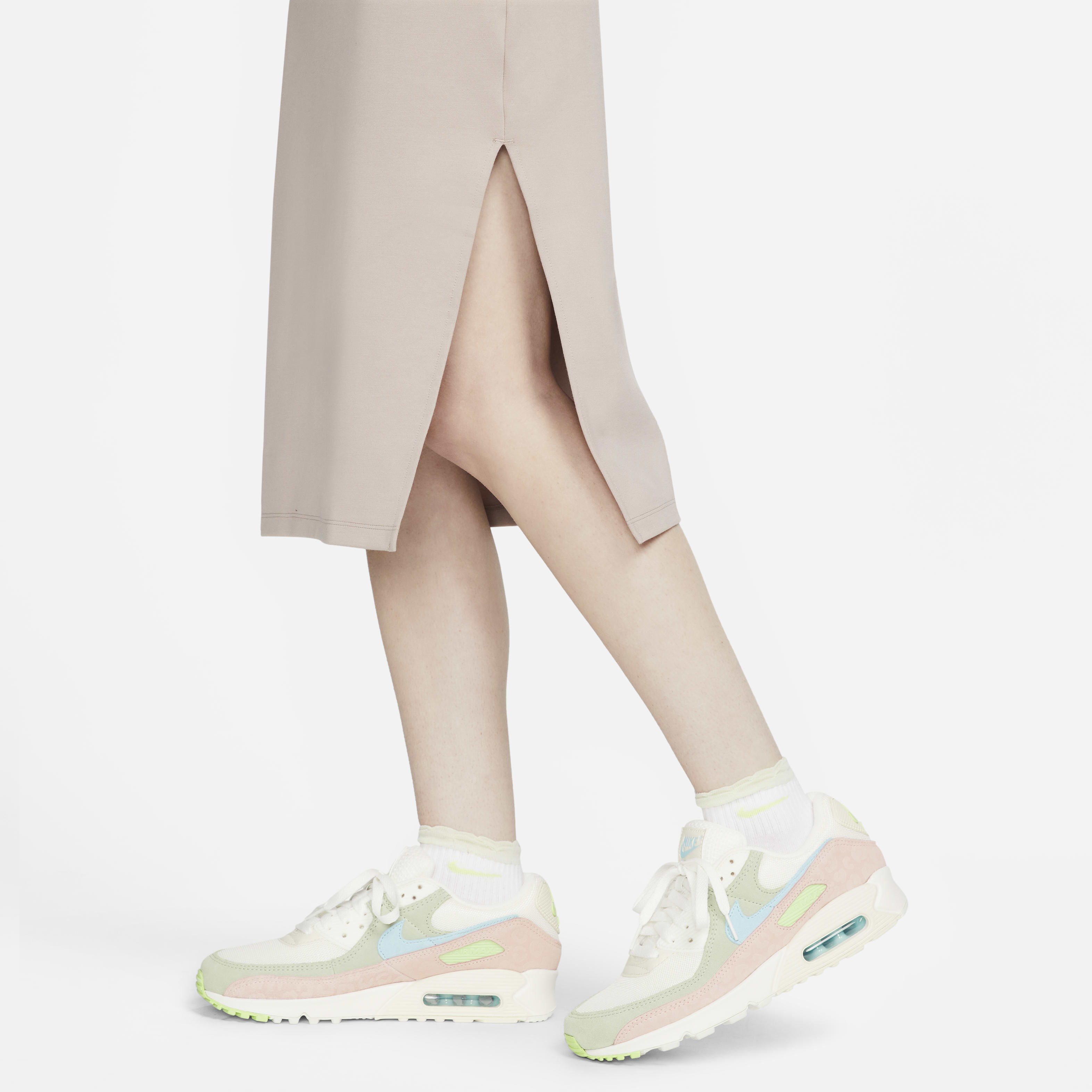 سبورتسوير ايسنشال فستان ميدي للنساء image number 3