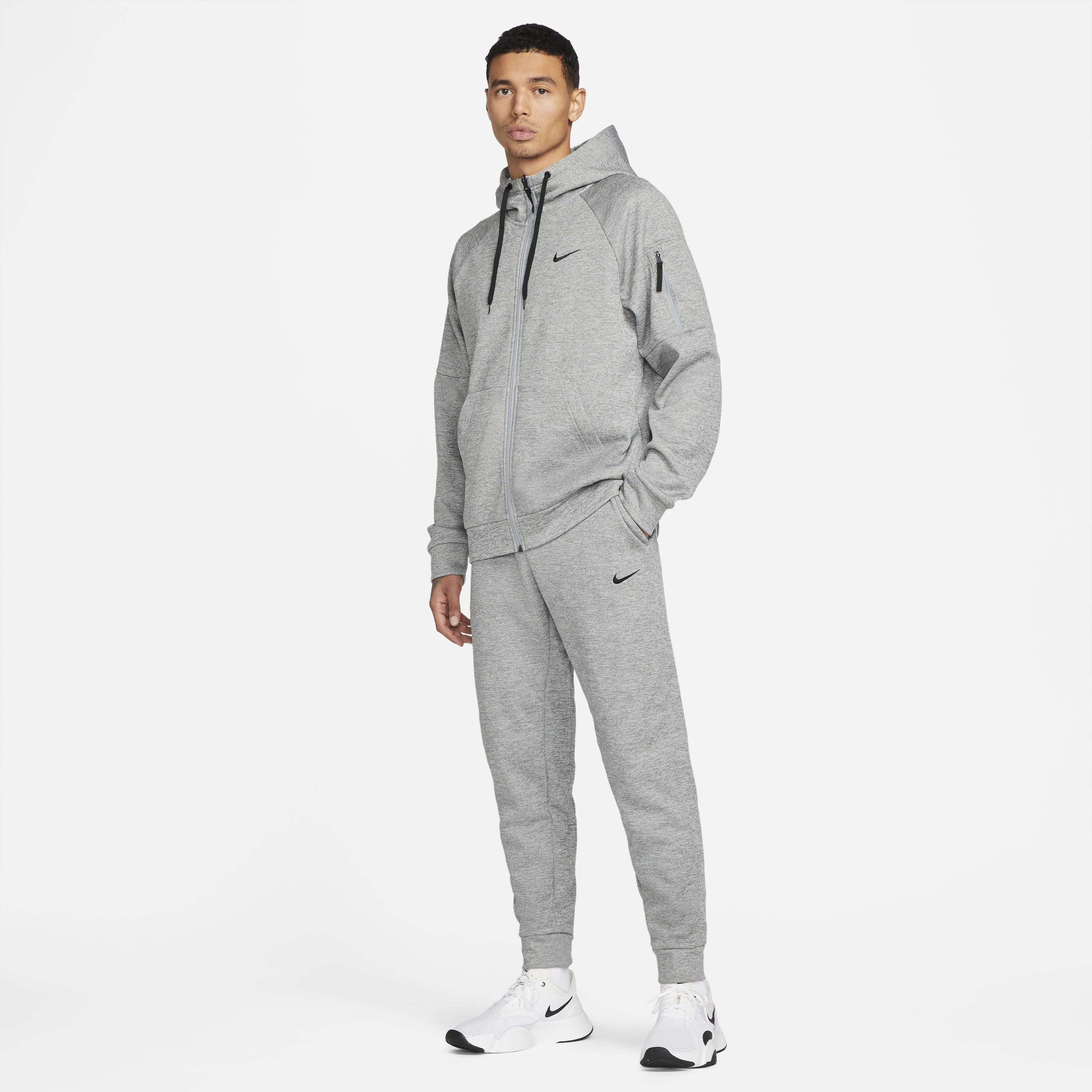 Nike therma mens 2025