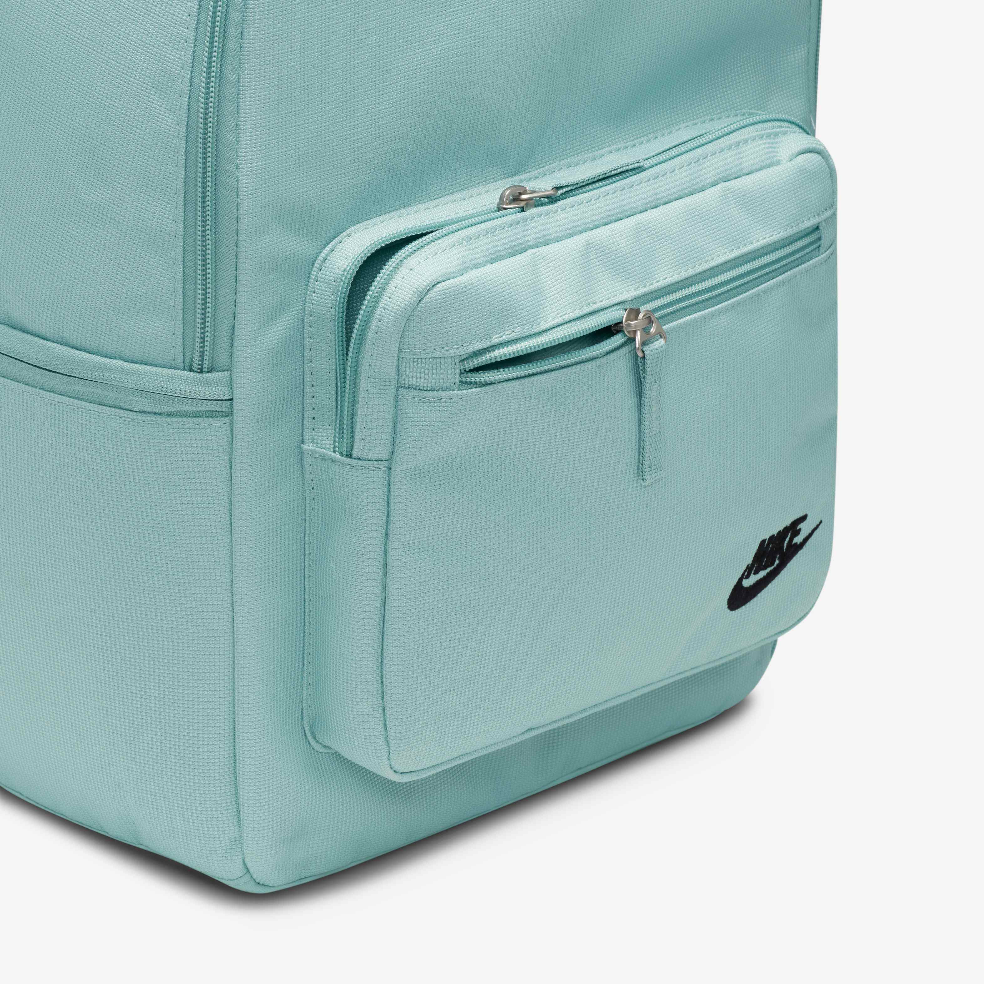 Nike Heritage image number 5