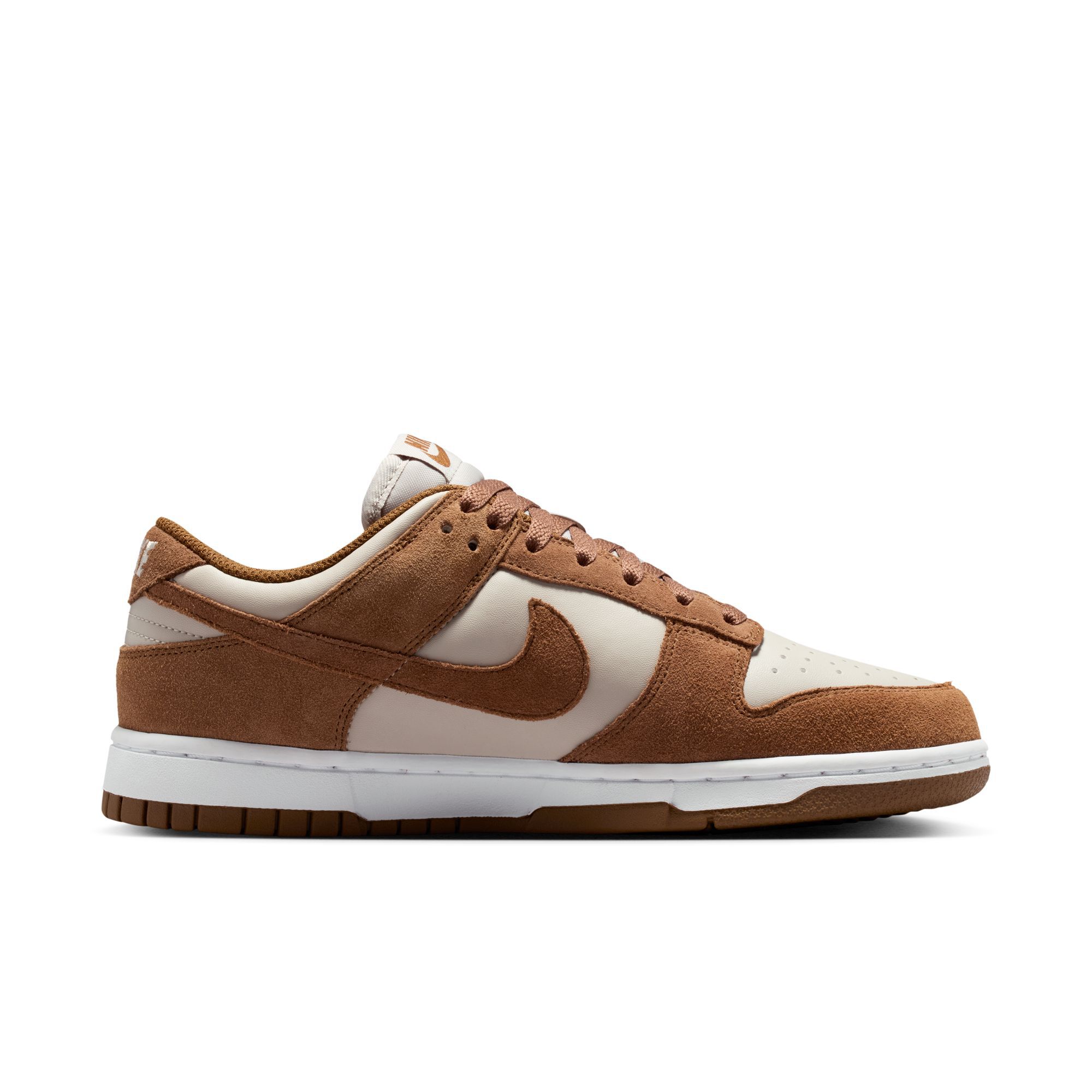 Nike Dunk Low Suede image number 6