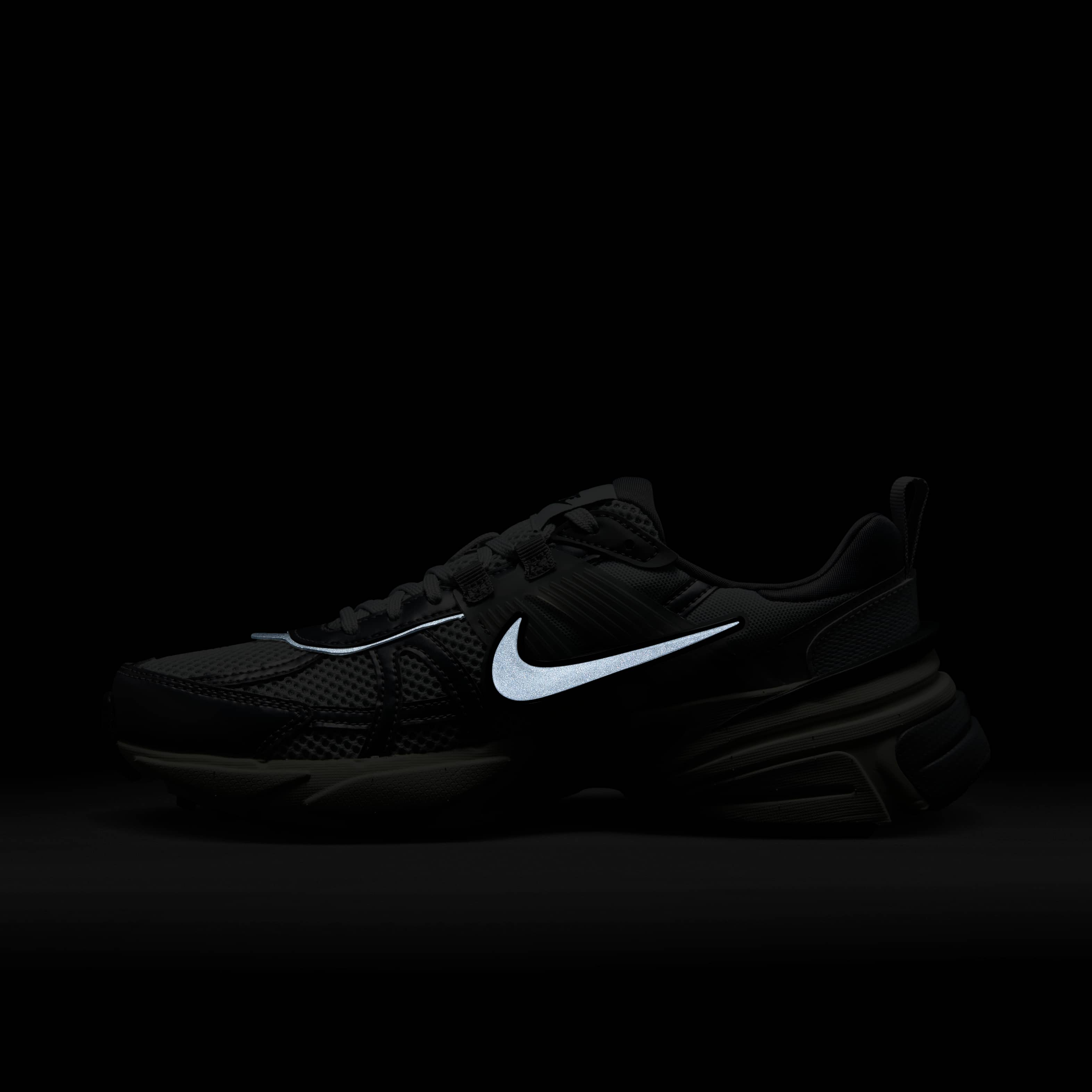 Nike V2K Run image number 11