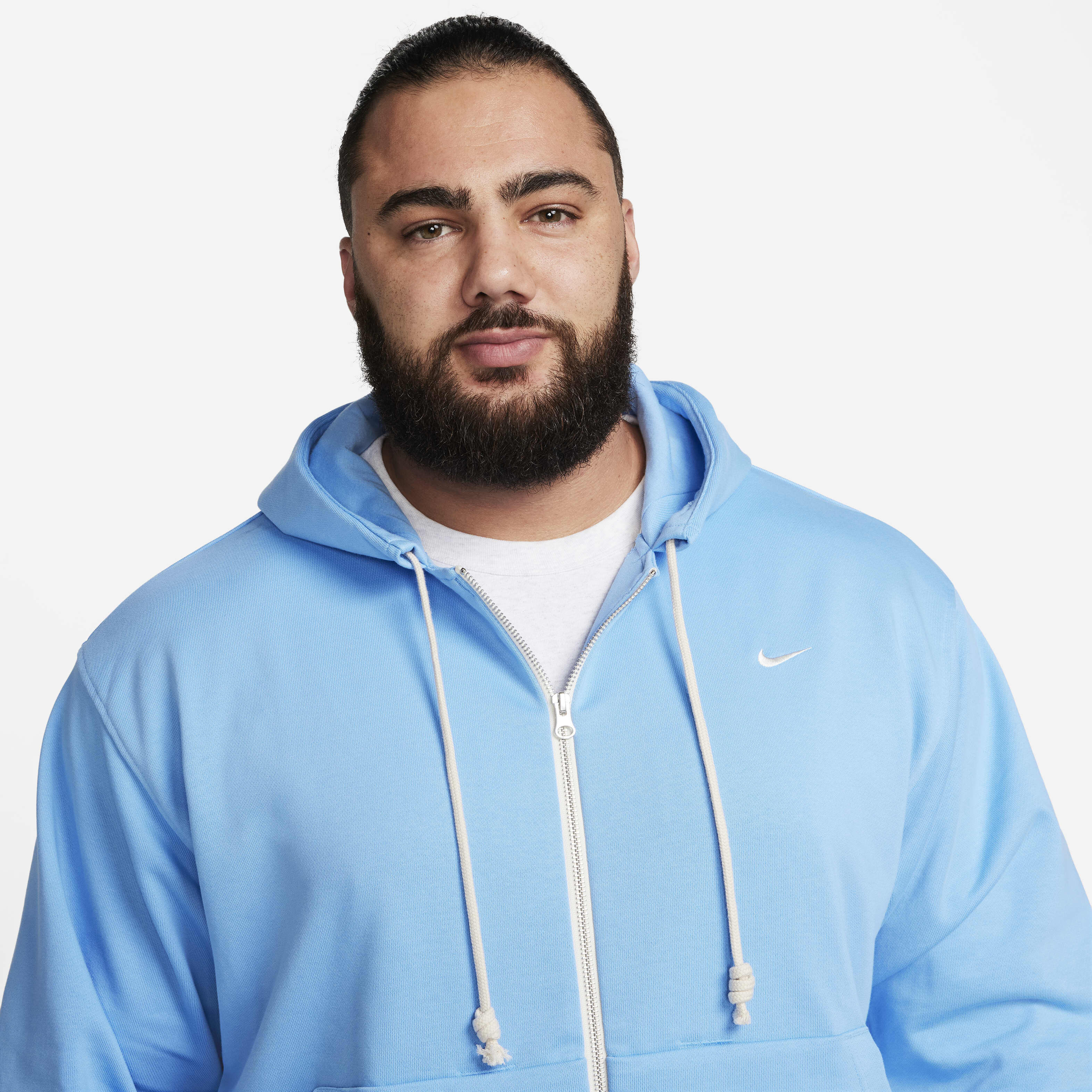 Nike Standard Issue image number 12