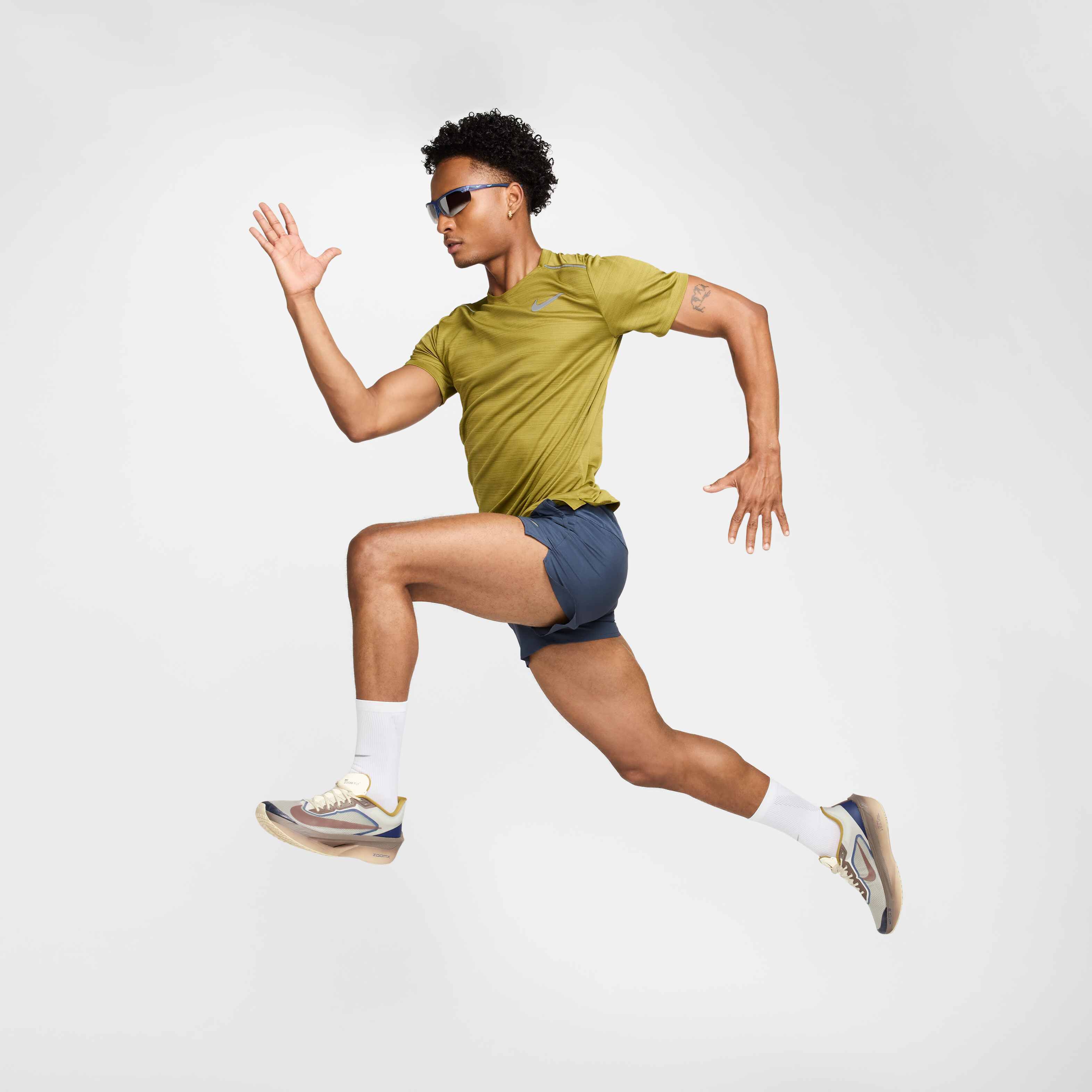 نايكي سترايد image number 6