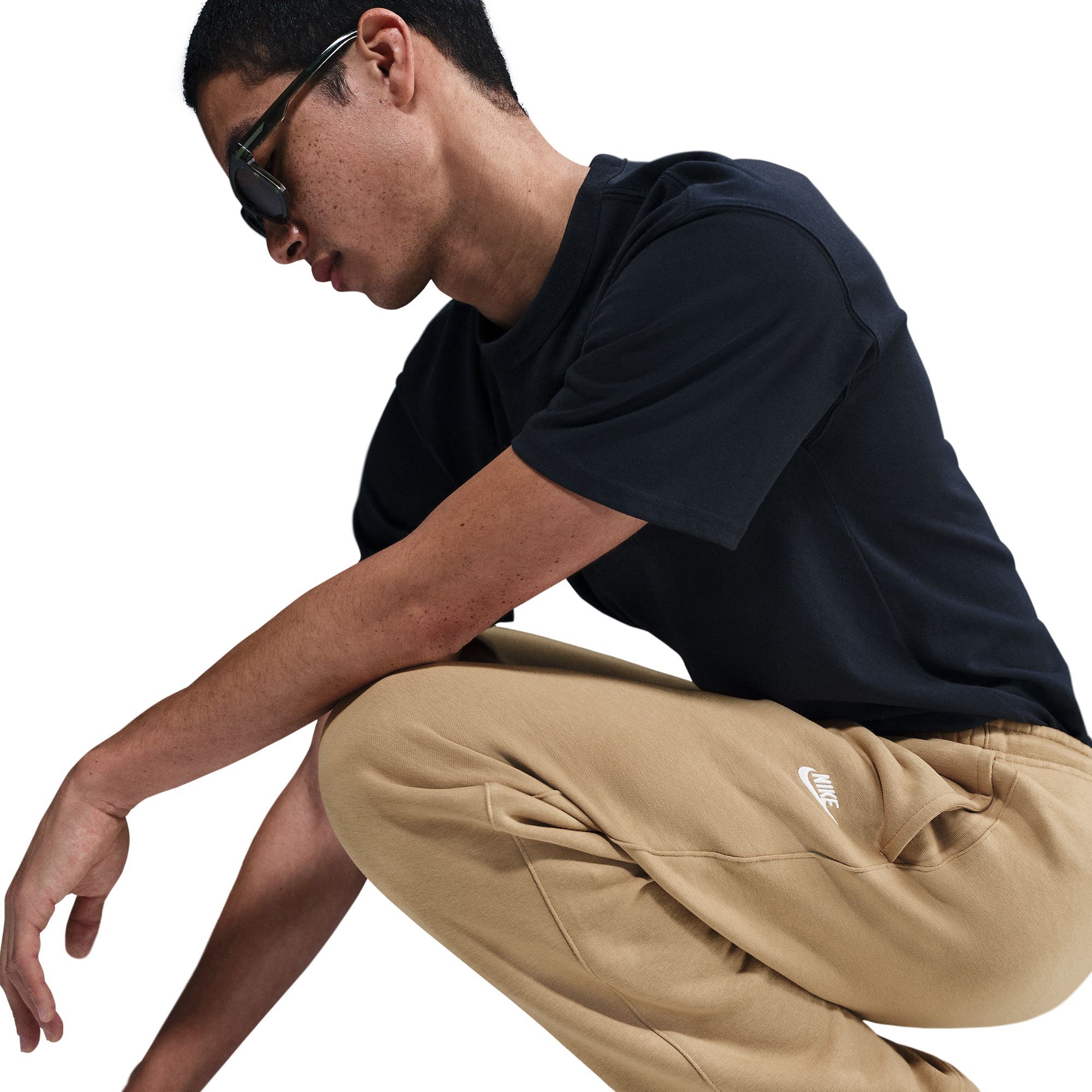 نايكي كلوب image number 6