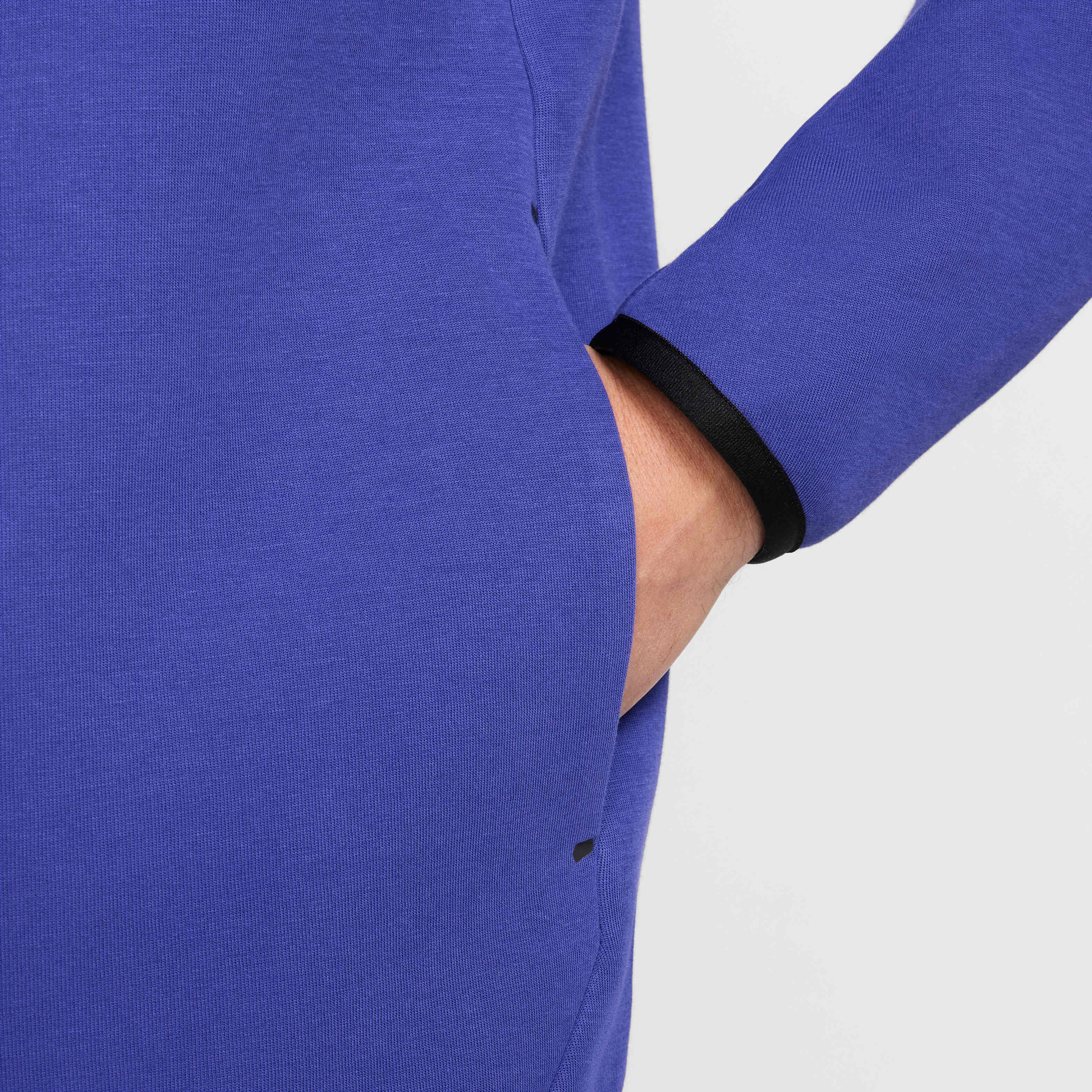 نايكي تك image number 7