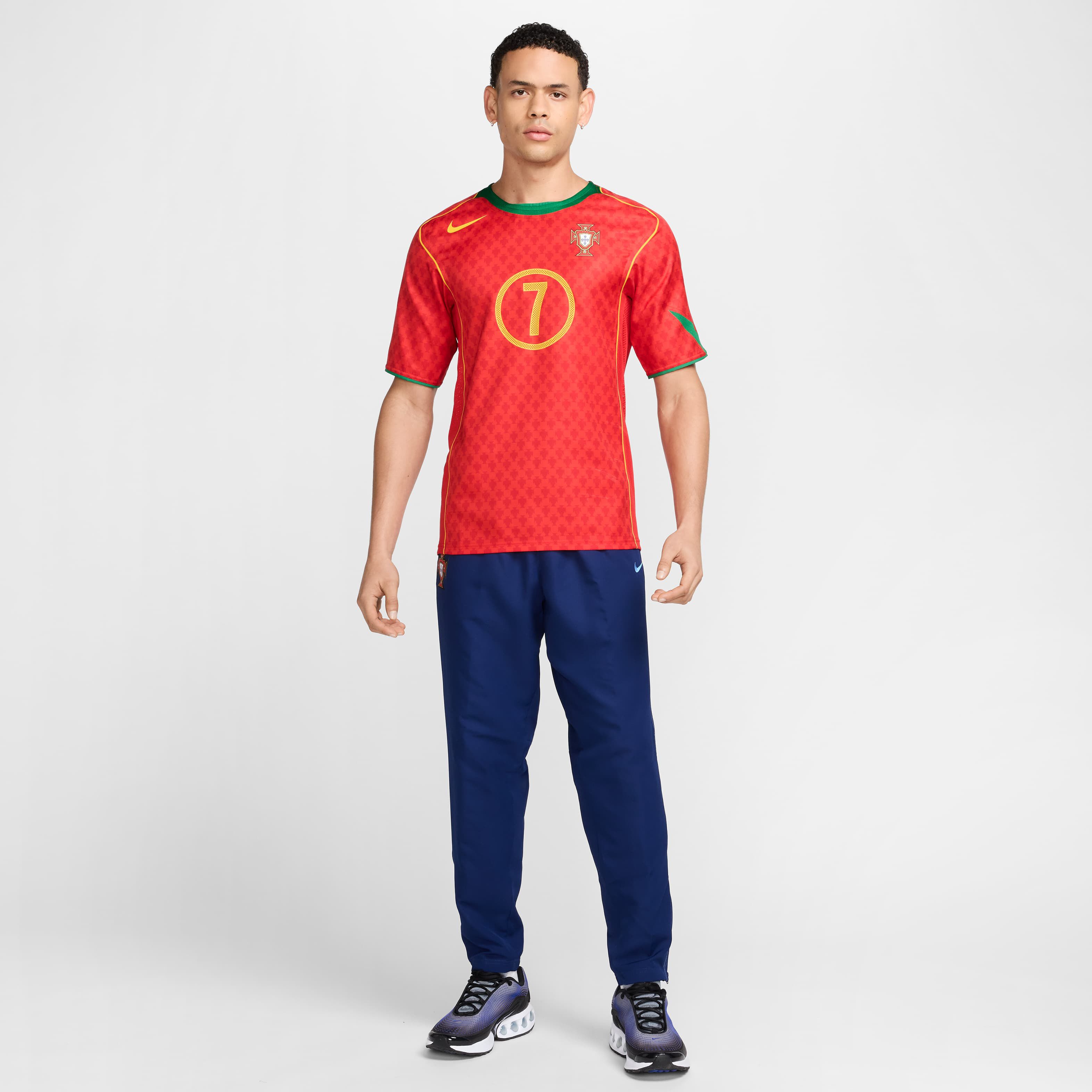 【NIKE】LUIS FIGO PORTUGAL 2004 REISSUE レプリカ Jersey Buy Portugal 2004 Reissue Men's Nike Football Replica Shirt