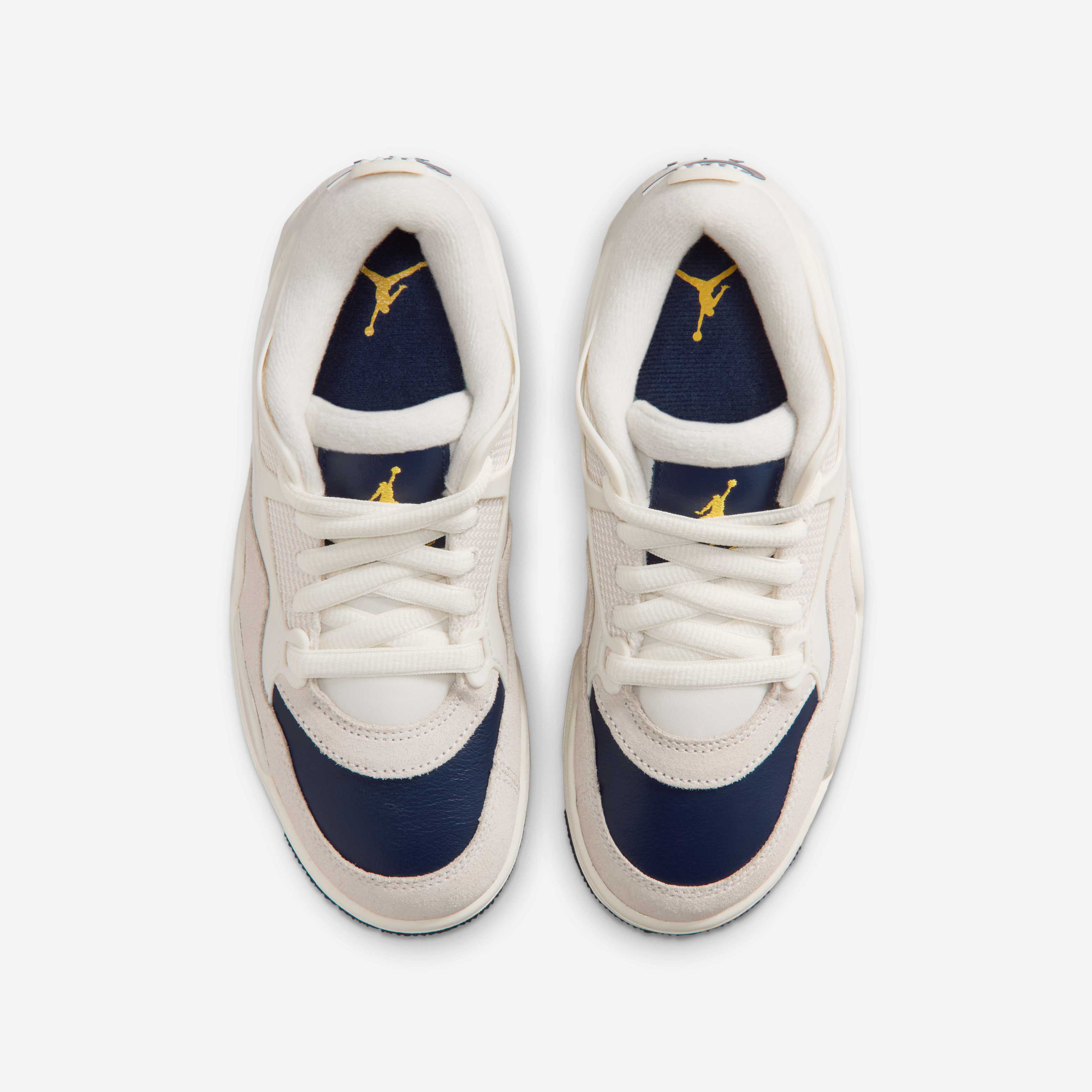 Air Jordan 4 RM image number 3