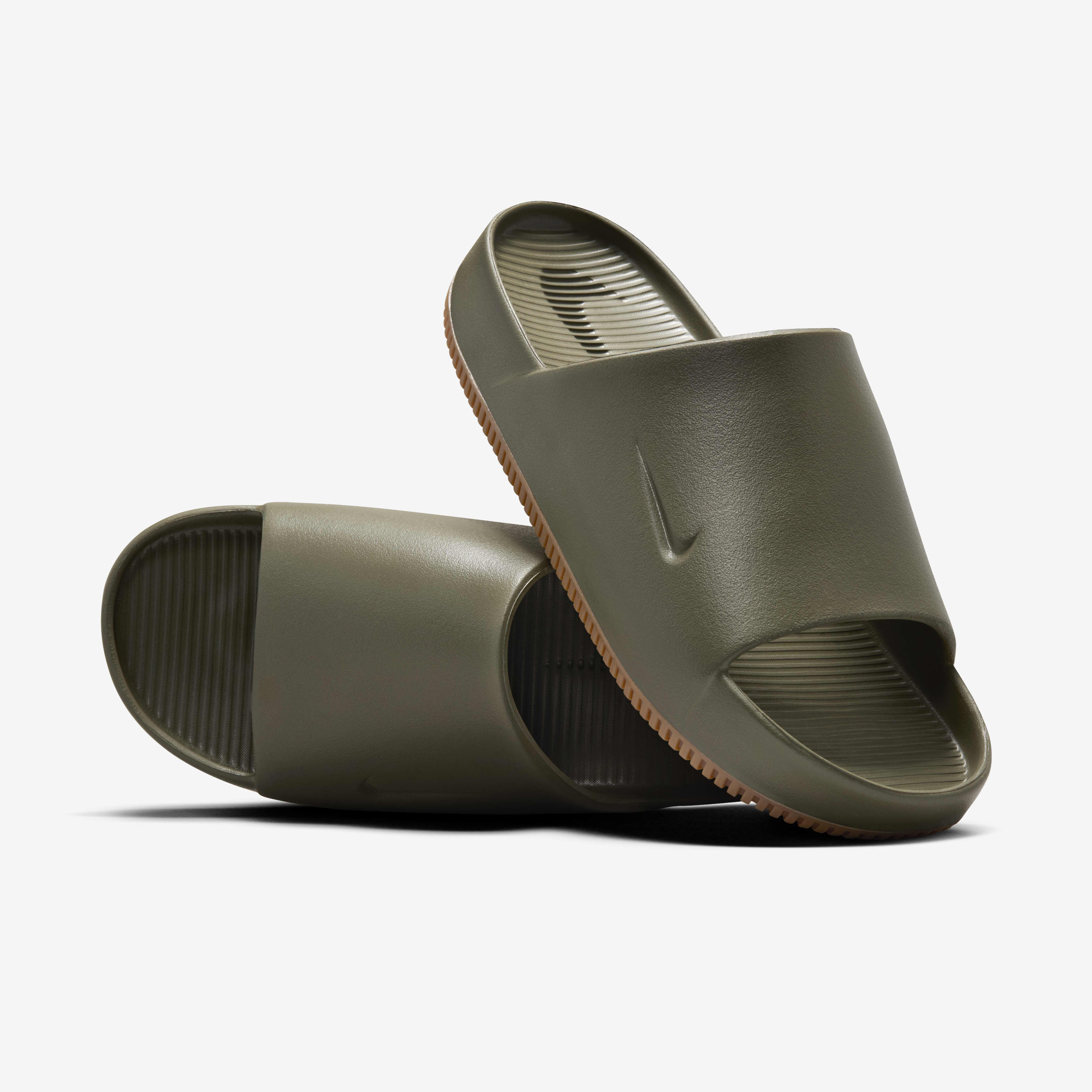 Nike slippers online hot sale