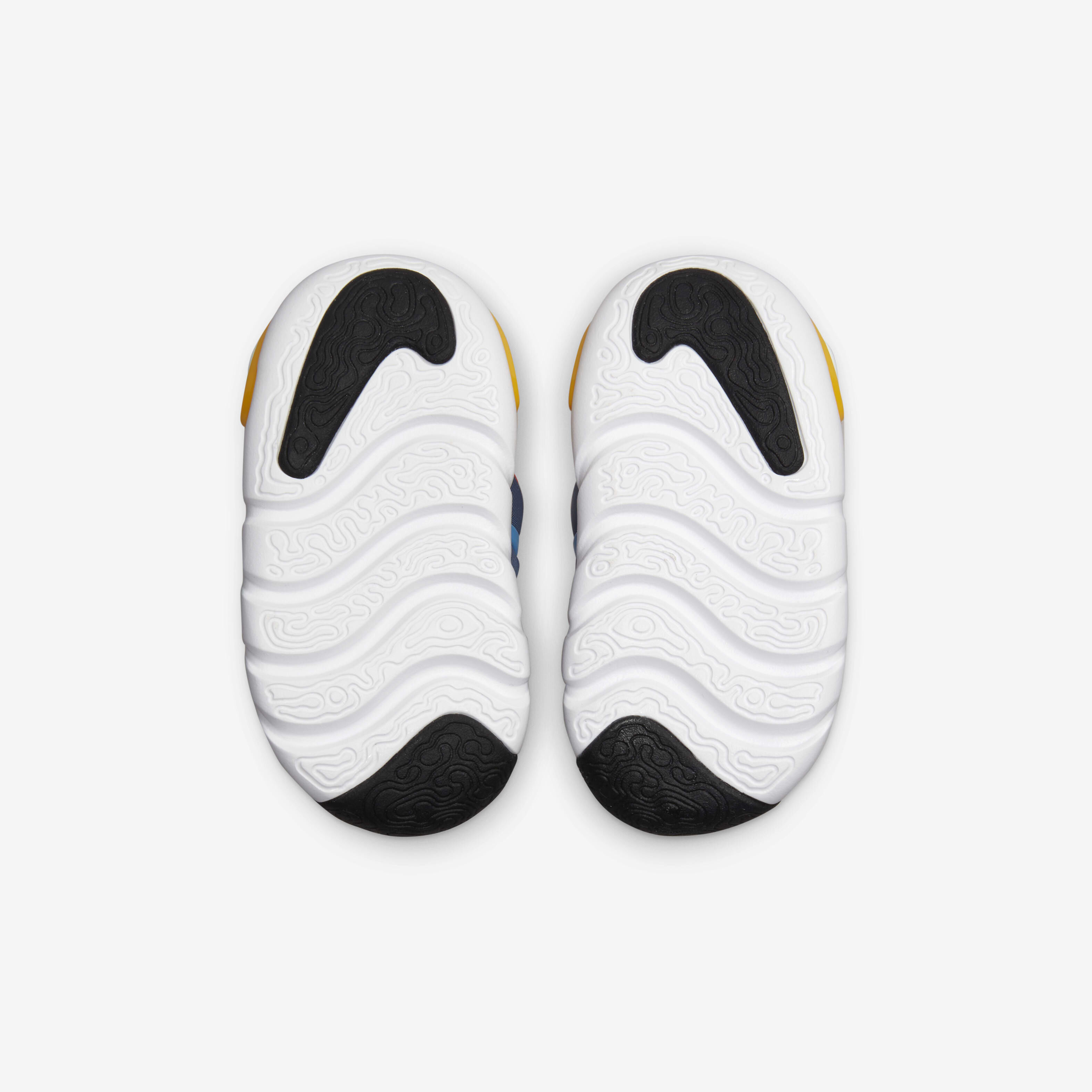 Nike Dynamo Go image number 1