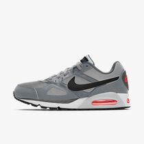 Nike Air Max IVO