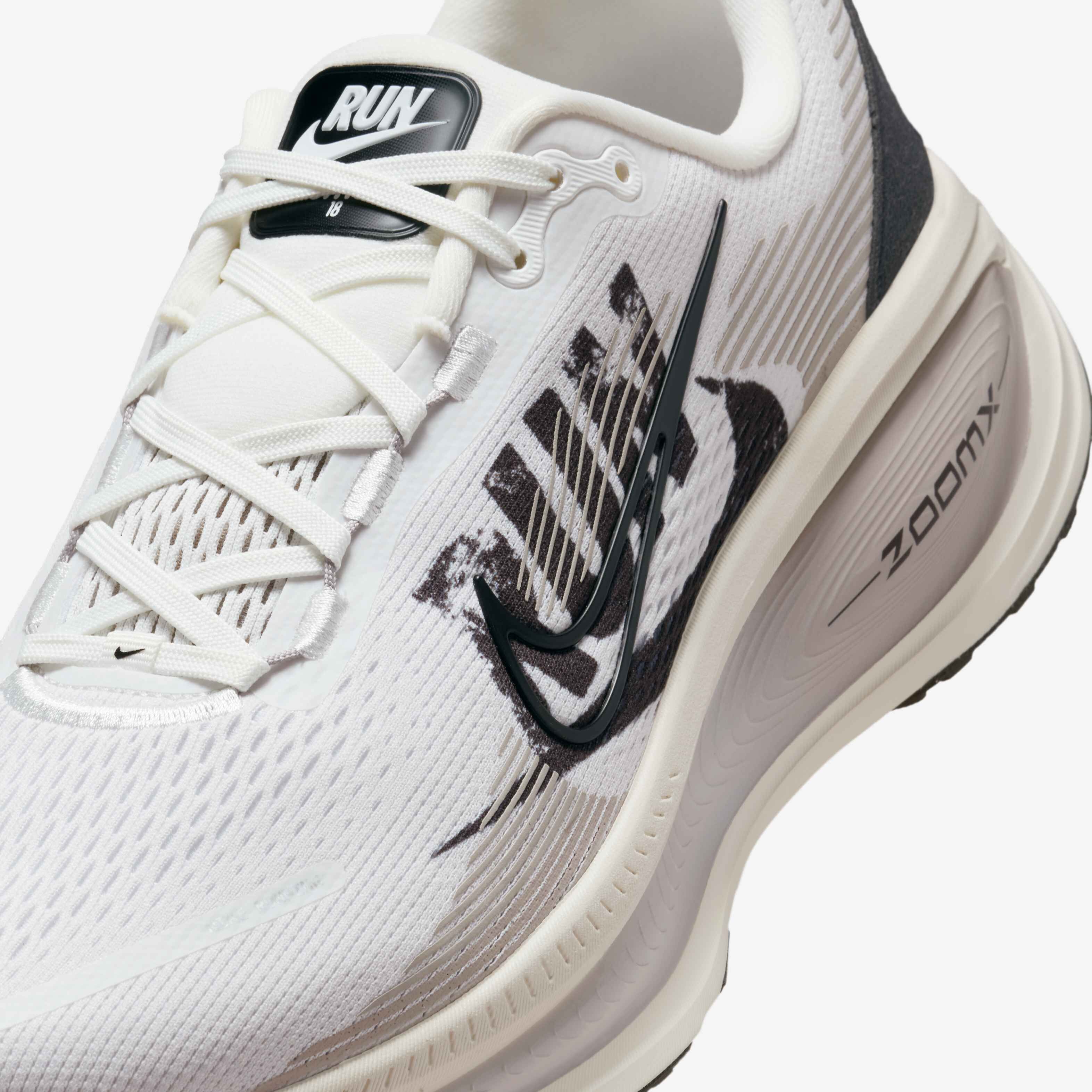 Nike Vomero 18 image number 6