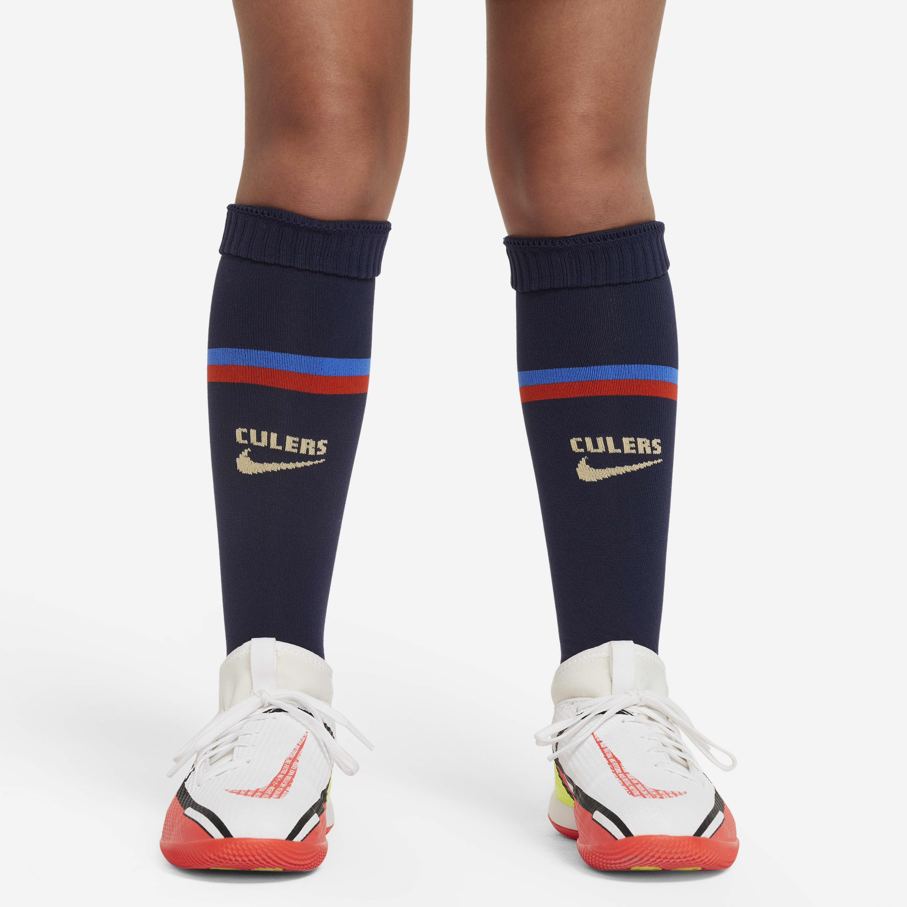 F.C. برشلونة 2022/23 الأساسي image number 6