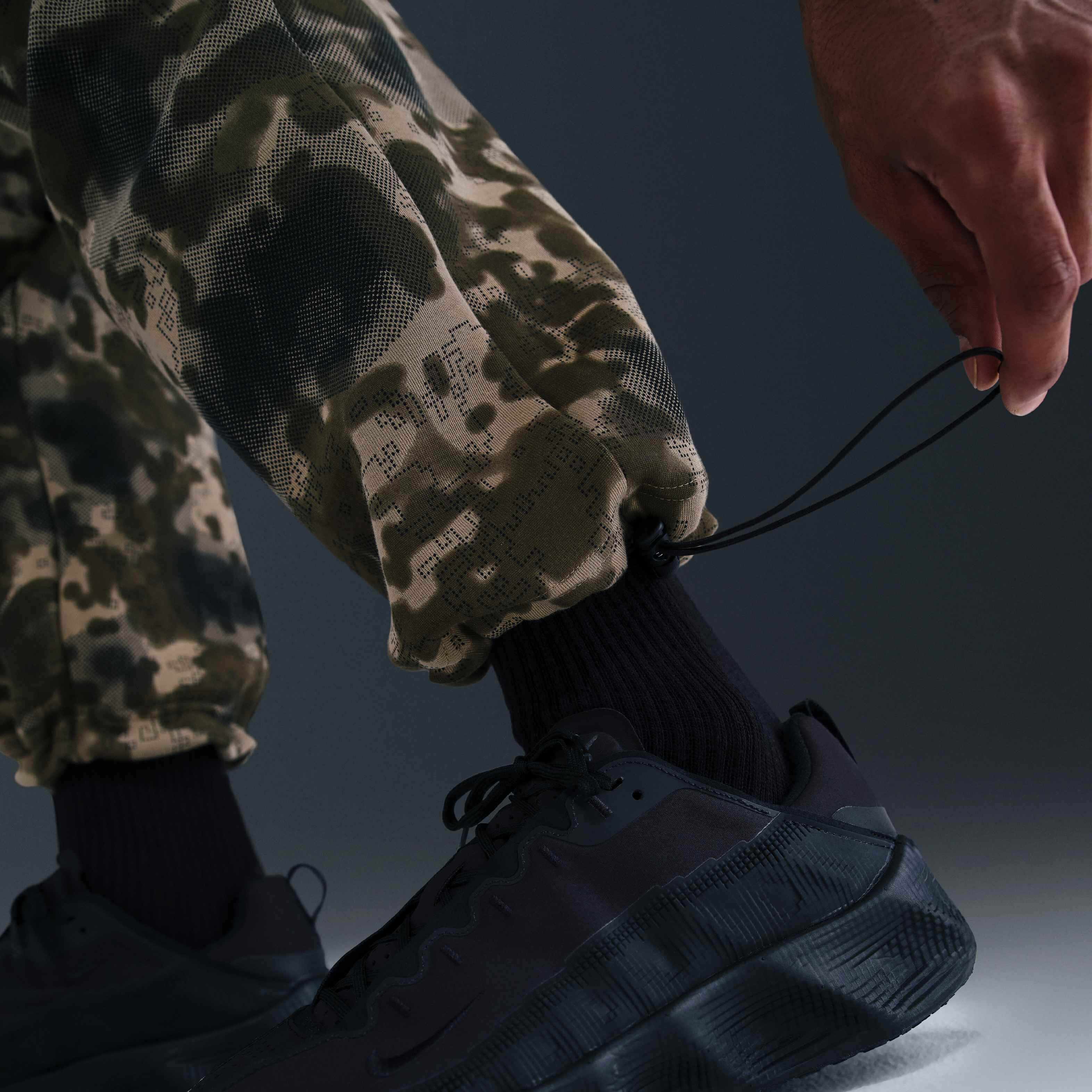 Nike Tech image number 5