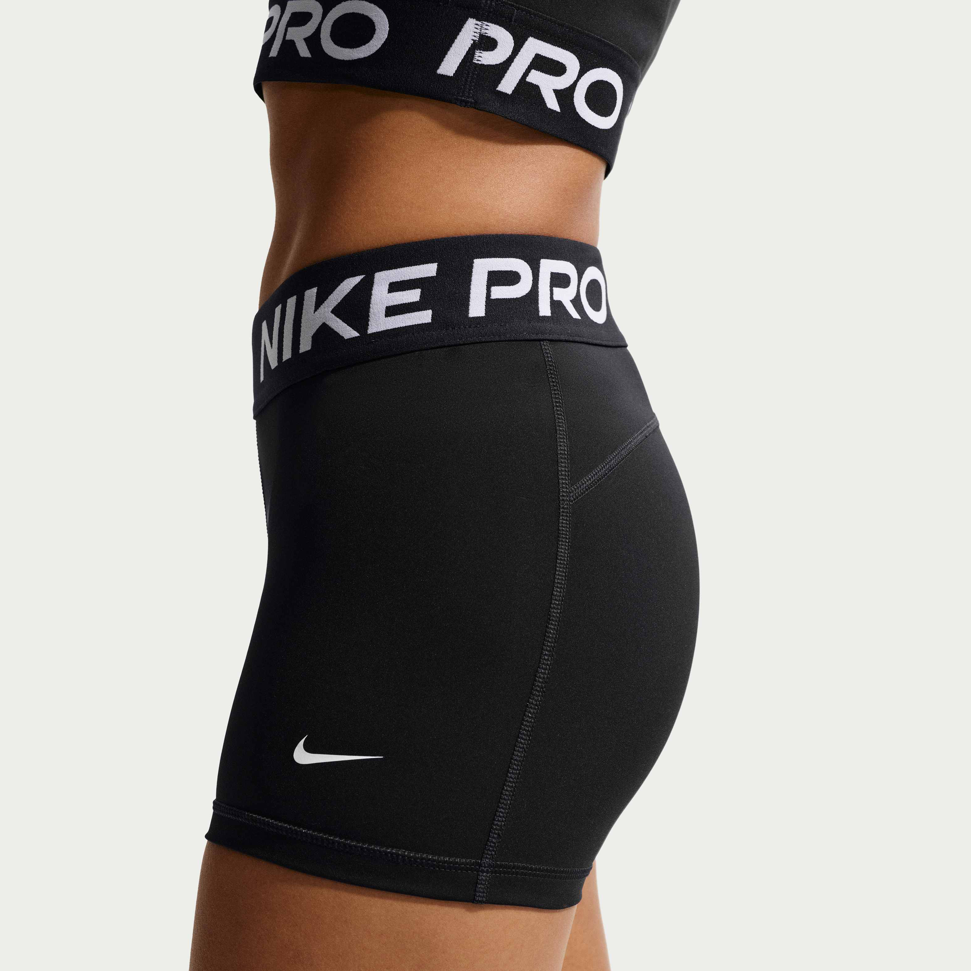 Nike Pro image number 2