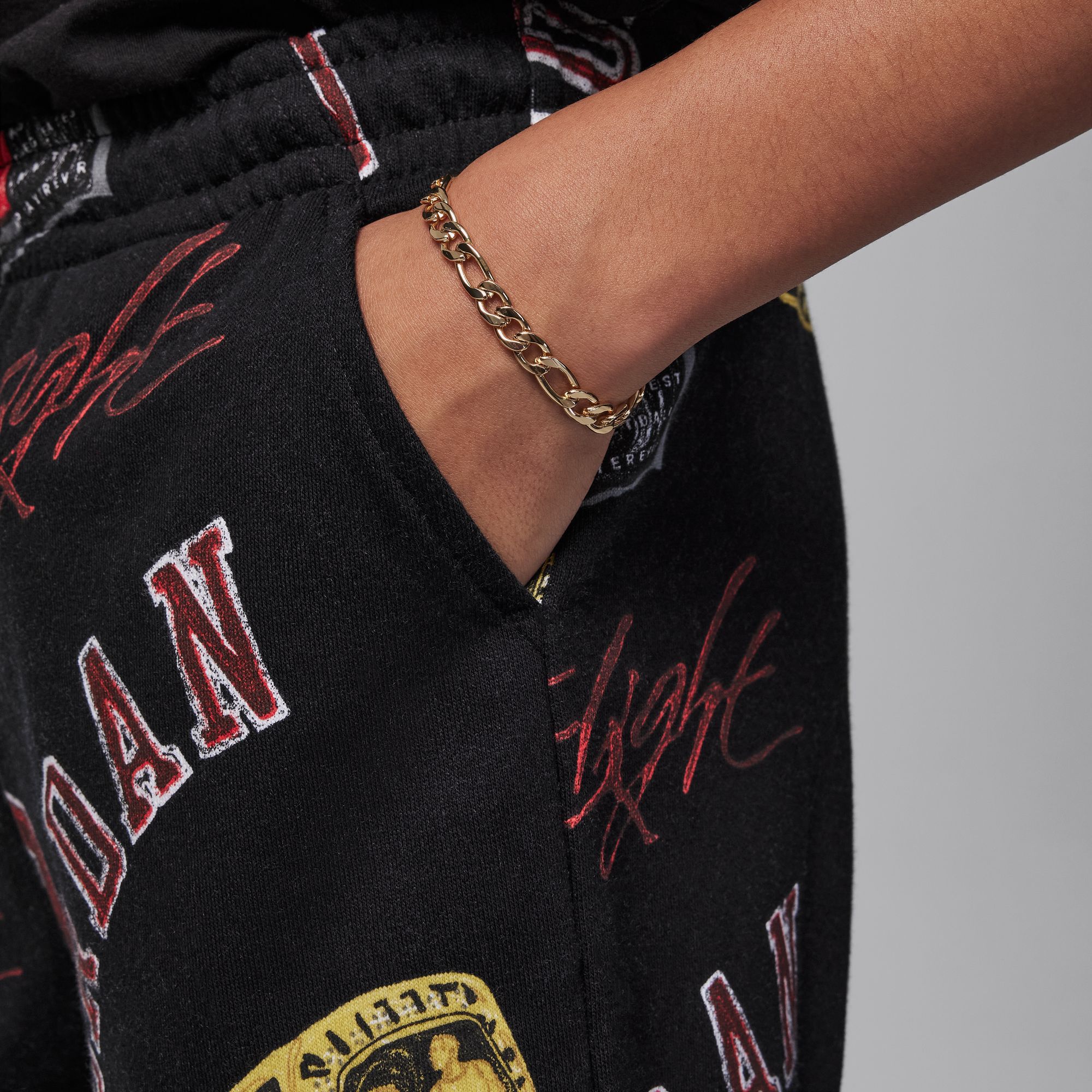 جوردن MJ ايسنشالز image number 3