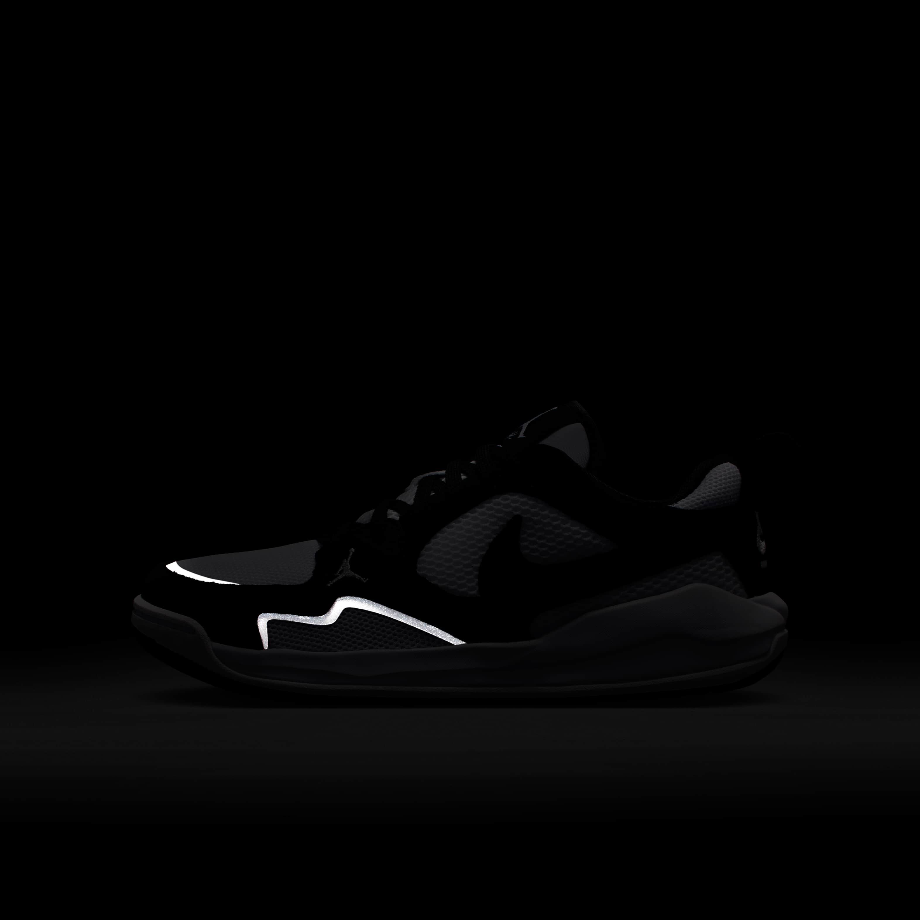 جوردن كمفرت ايرا image number 8