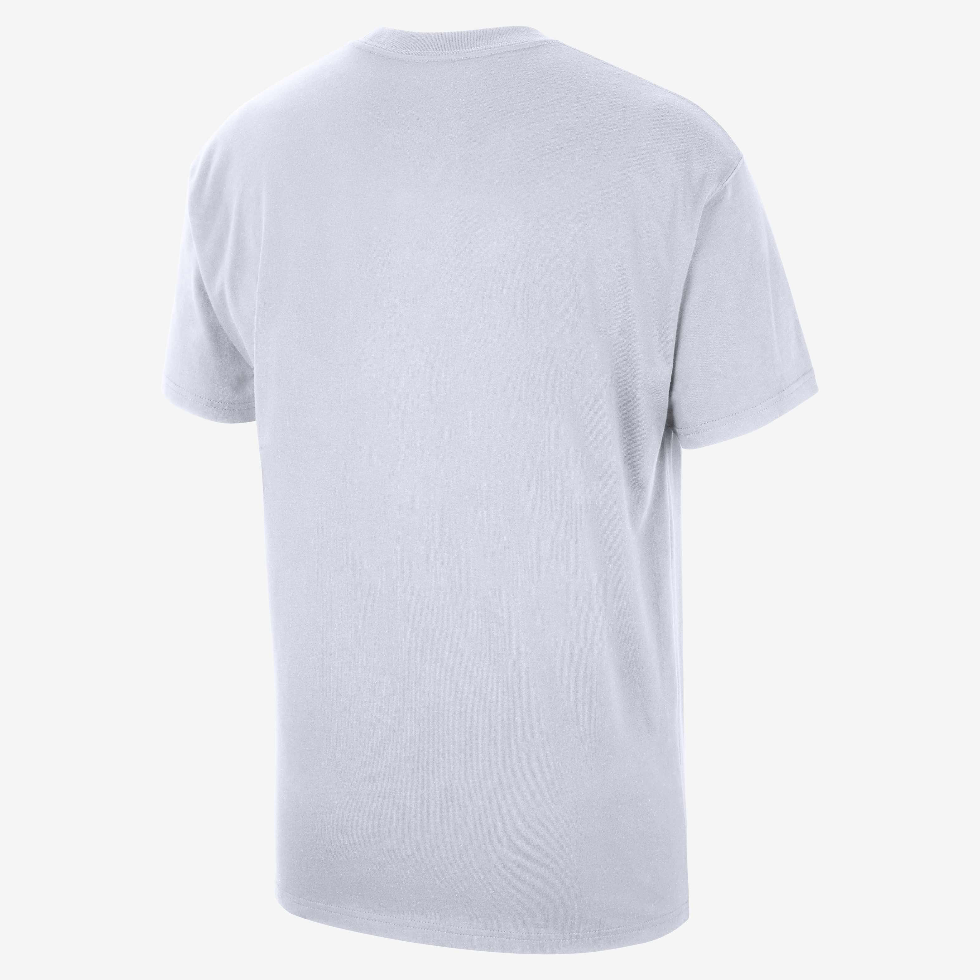 Chicago Bulls Courtside image number 1