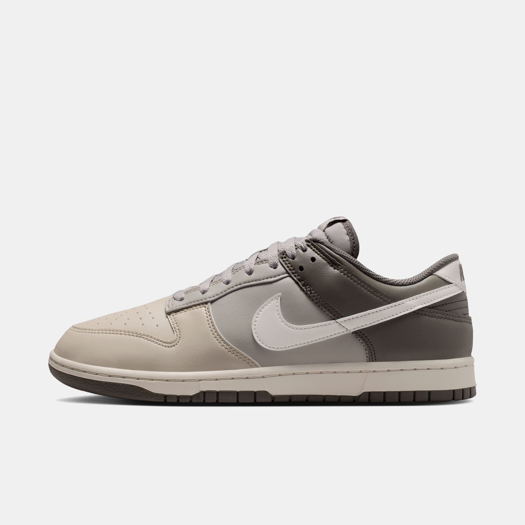Nike Dunk Low Retro image number 0