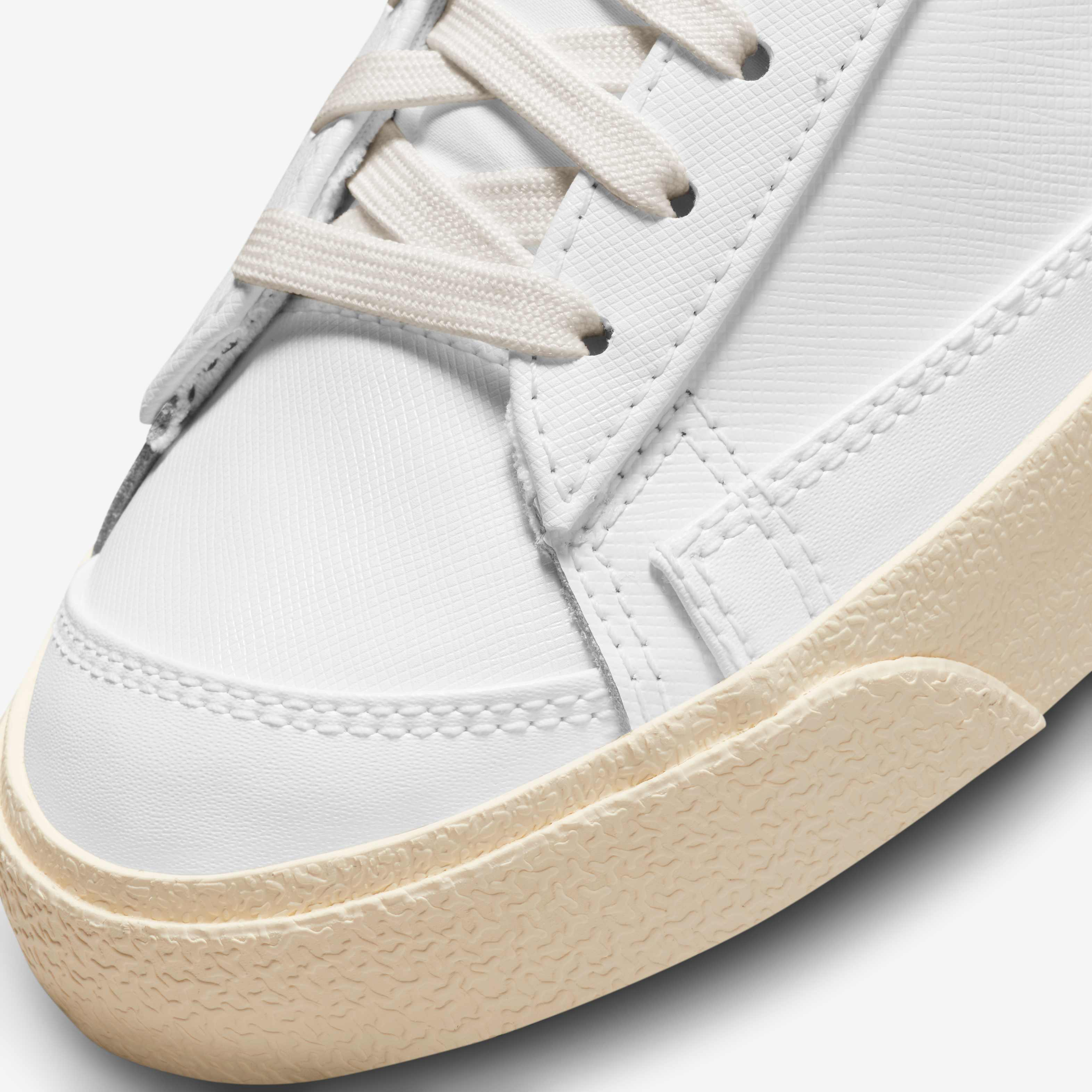 نايكي بليزر لو '77 SE image number 6