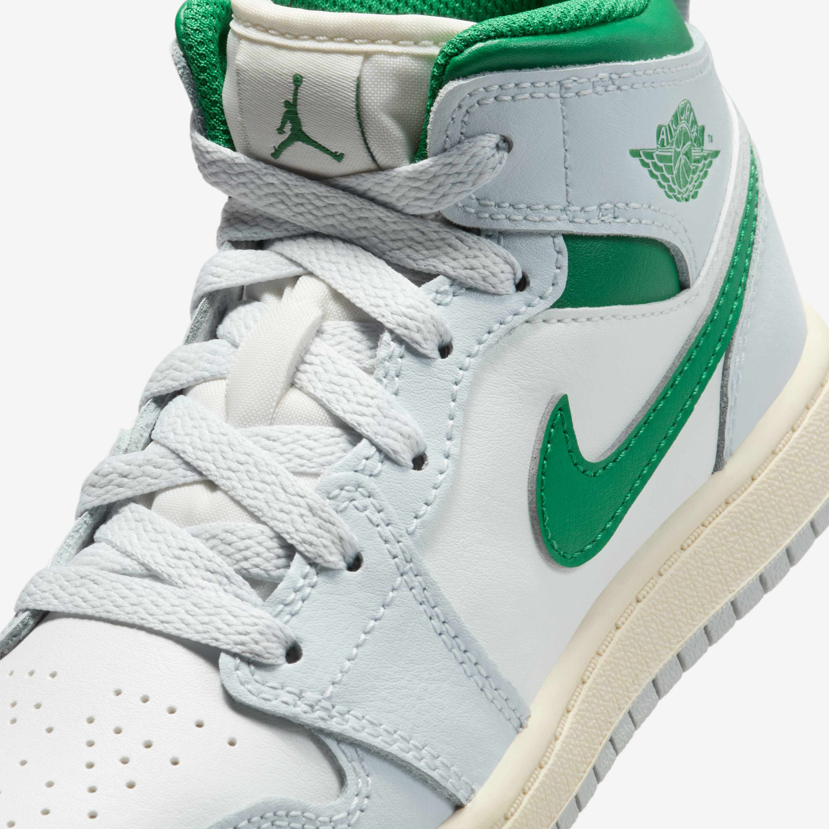 جوردن 1 ميد image number 6