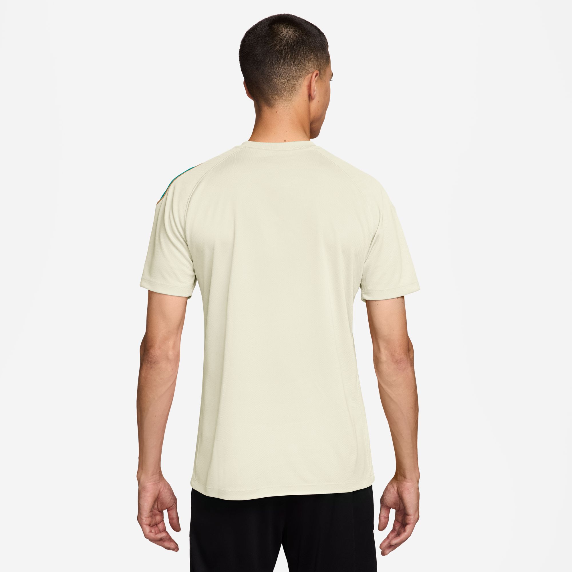 Nike Strike image number 1