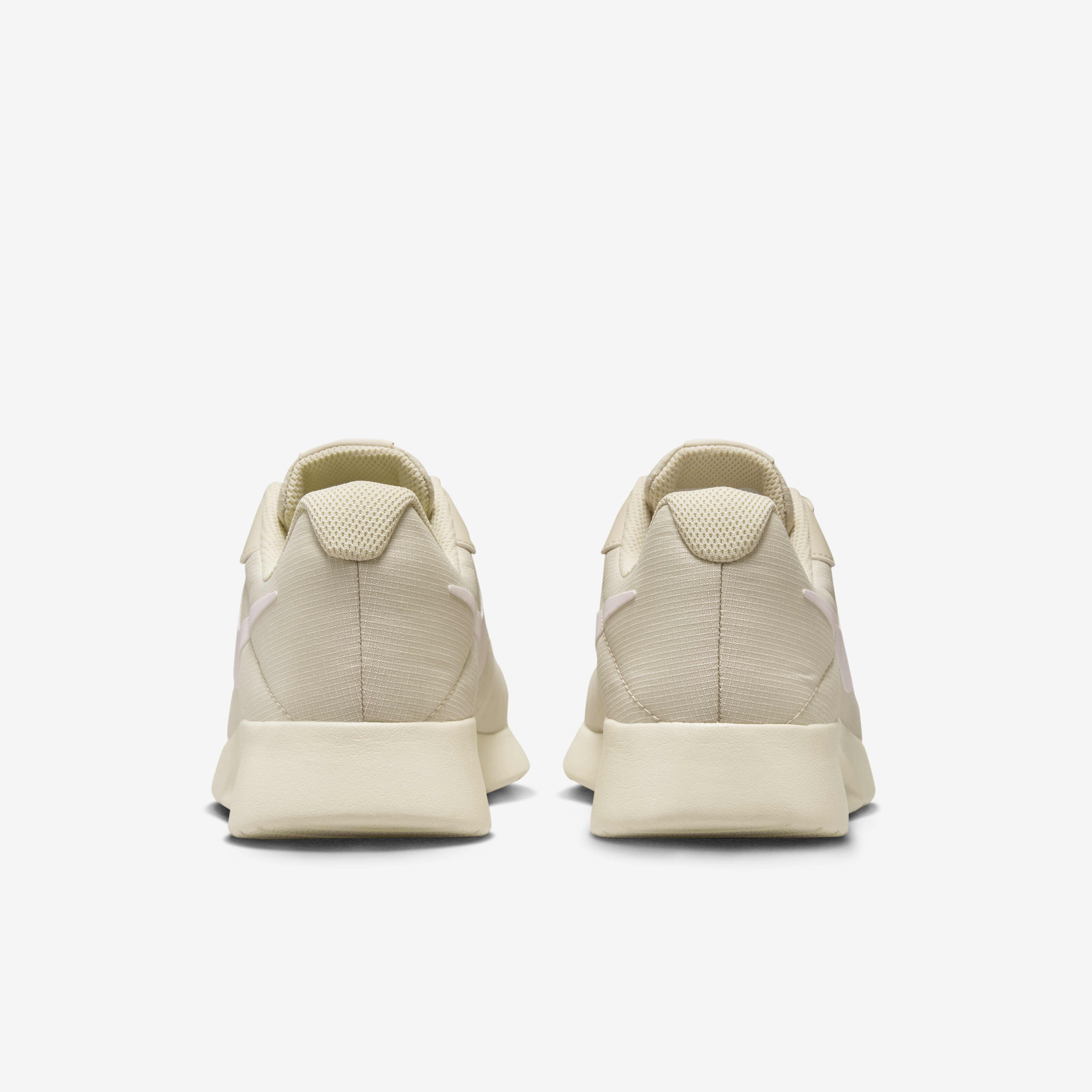 نايكي تانجون ريفاين image number 6