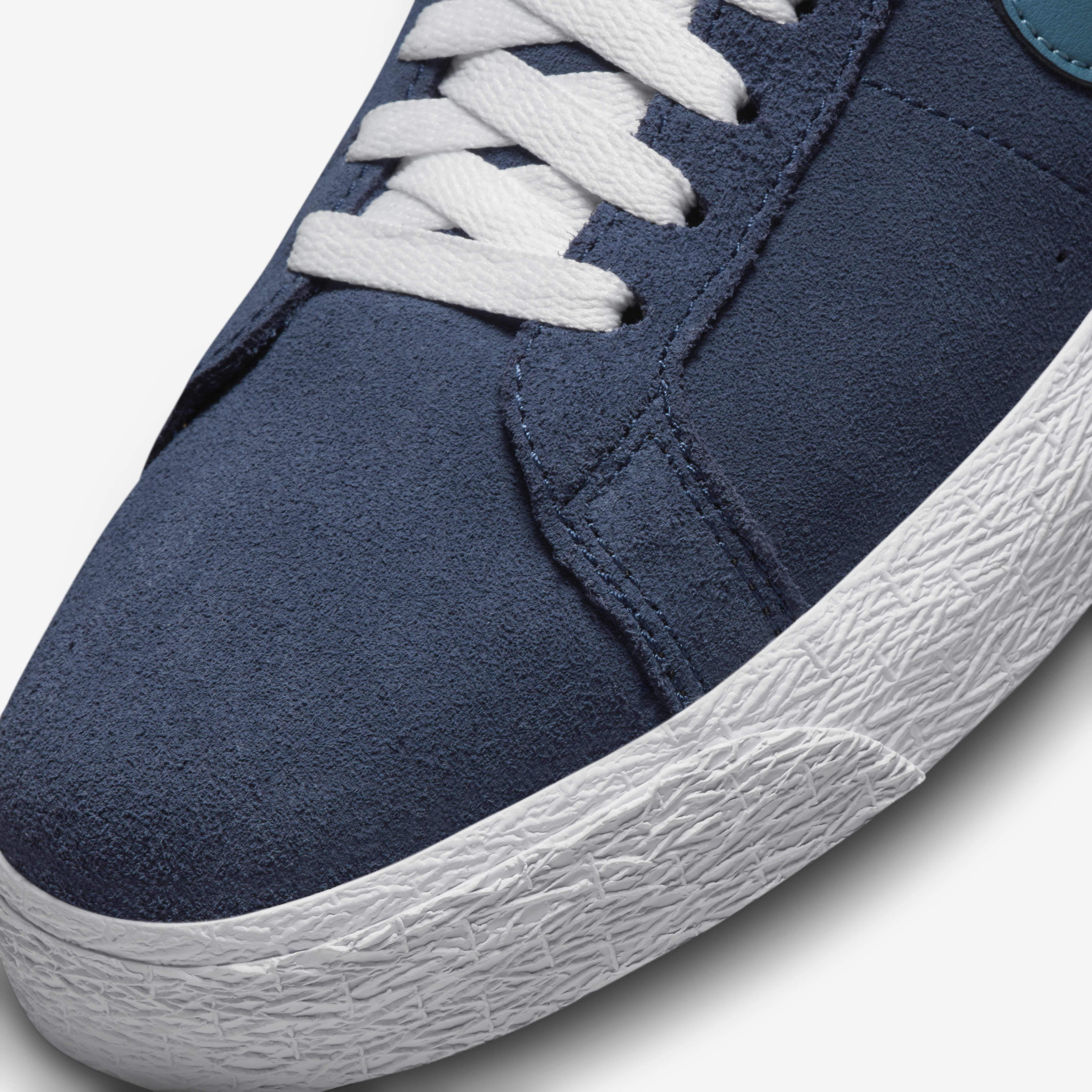 Buy Nike SB Zoom Blazer Mid Skate Shoes - Midnight Navy