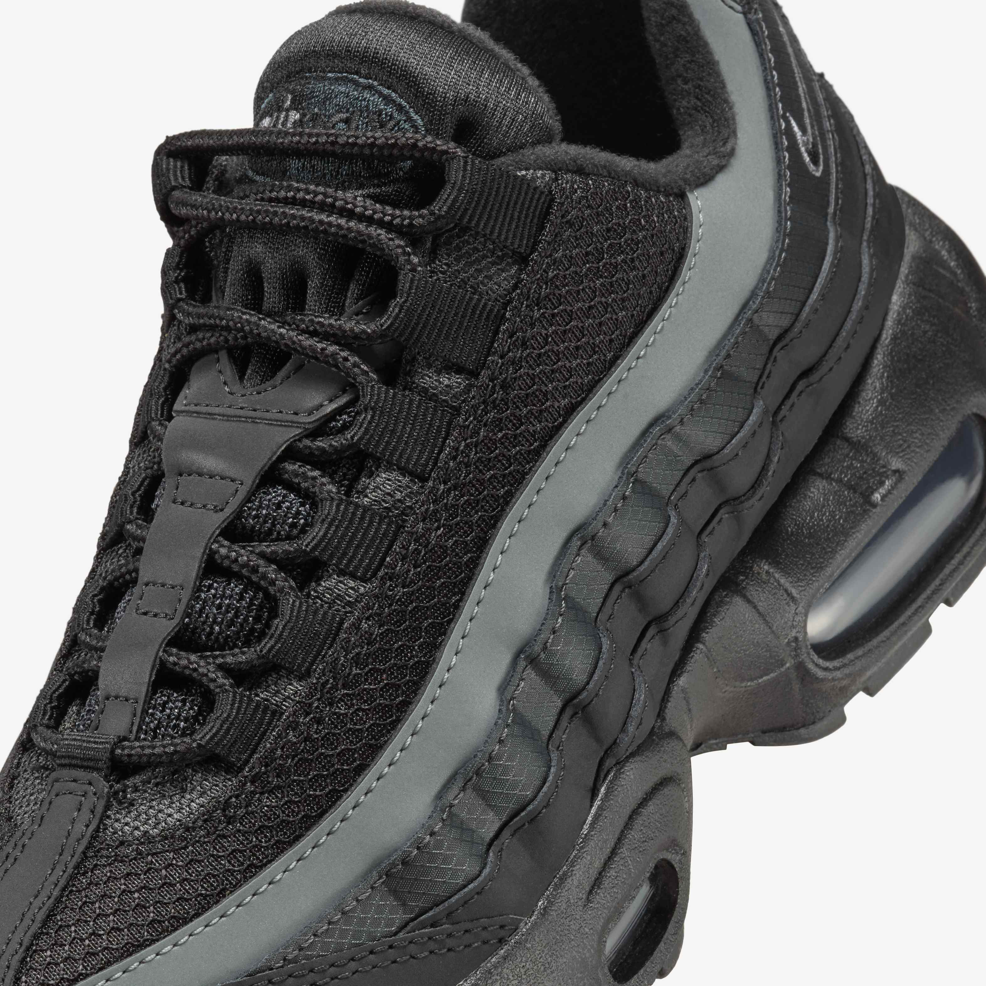 Nike Air Max 95 image number 6