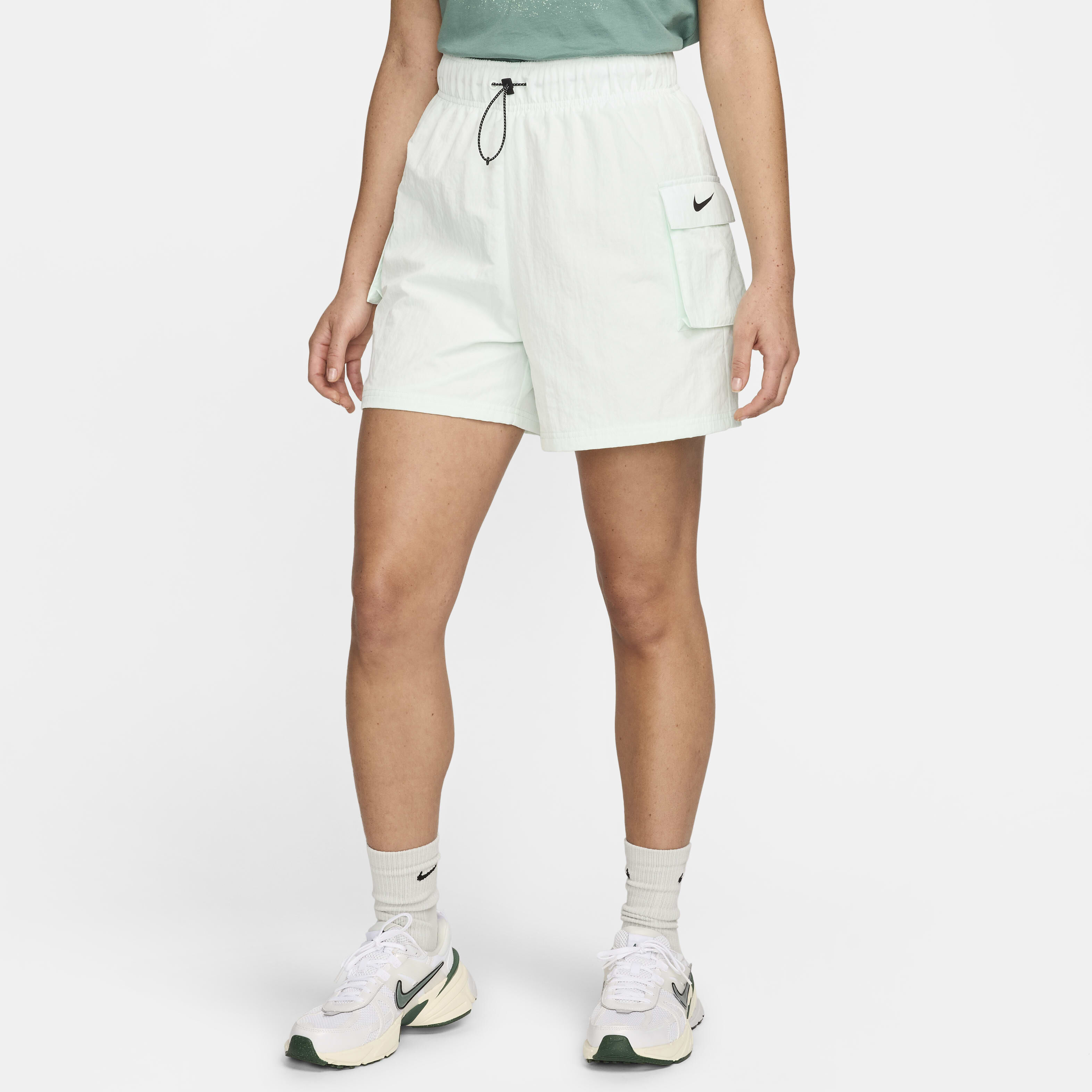 Nike Sportswear Essential image number 0