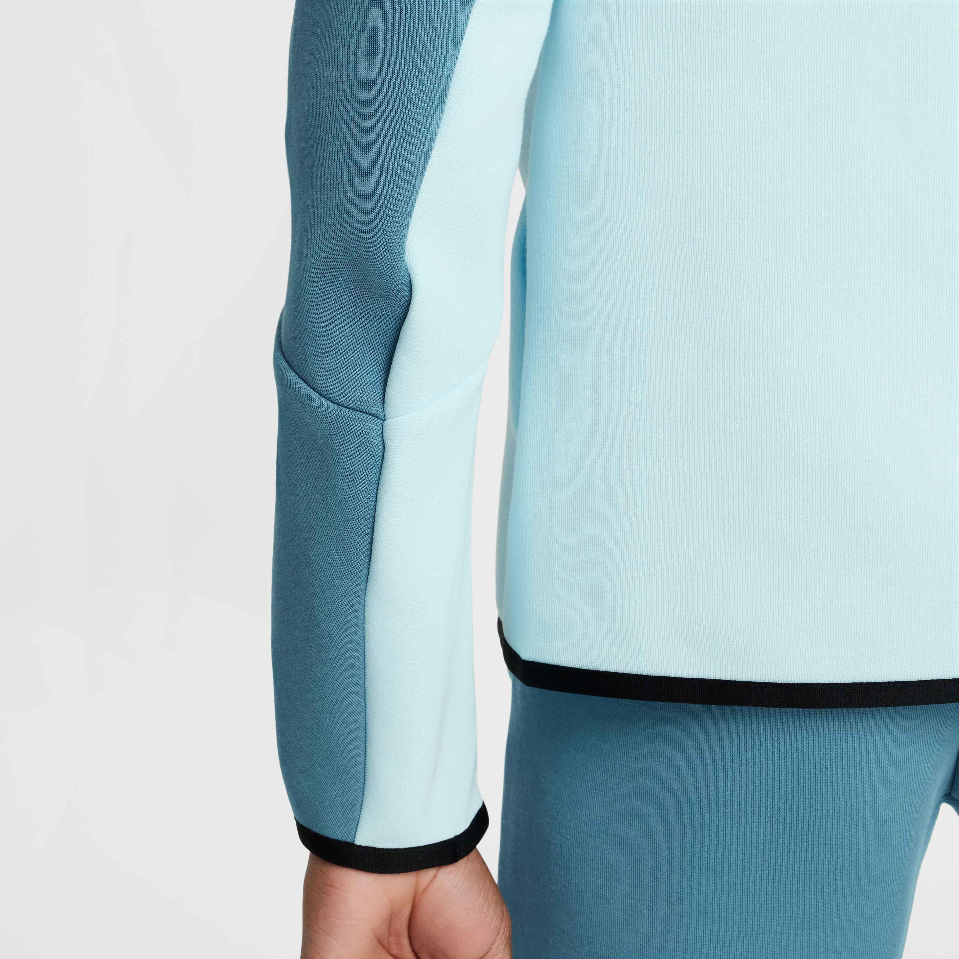 Nike Sportswear Tech Fleece image number 5