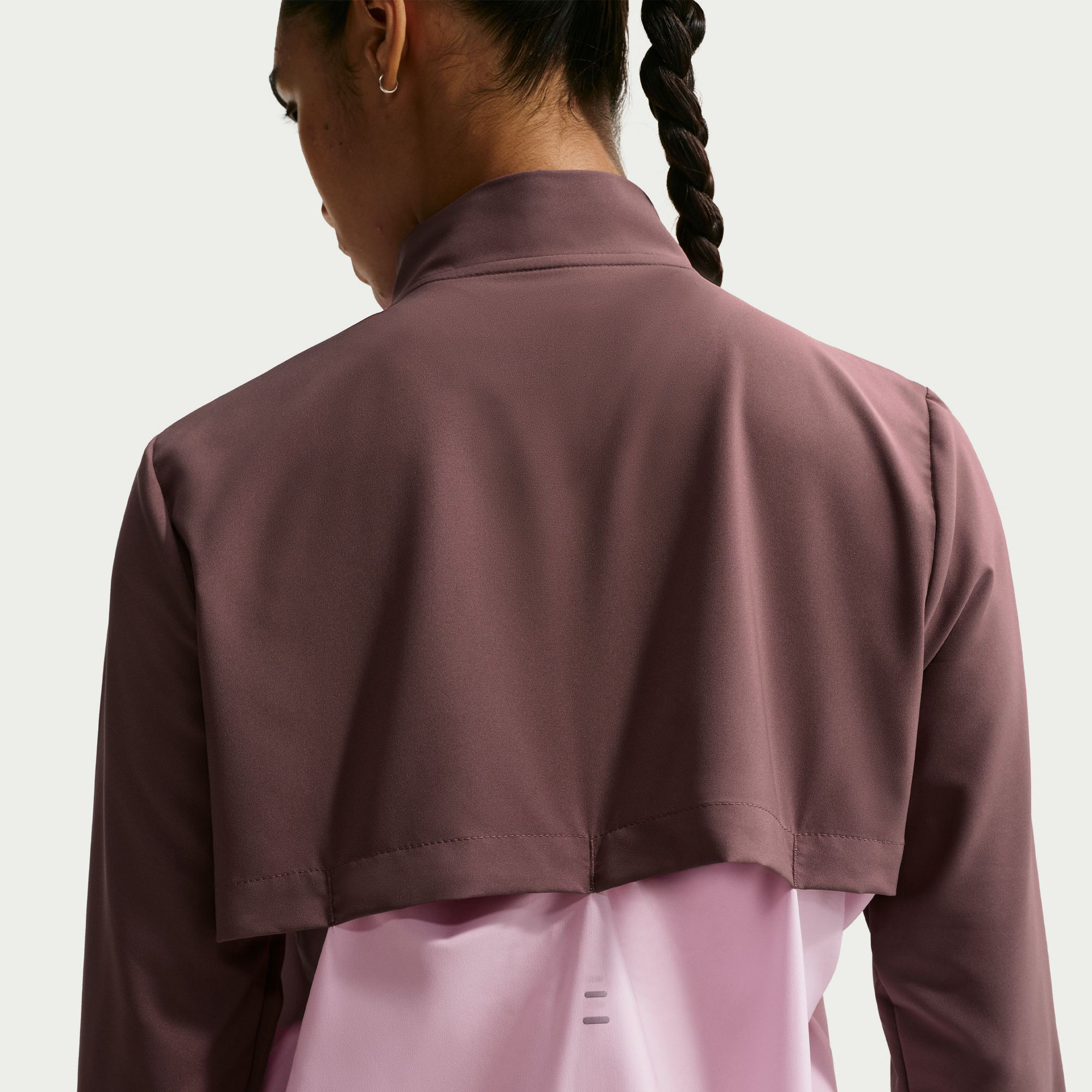 نايكي تيمبو image number 3