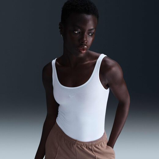 نايكي سبورتسوير تشيل نت