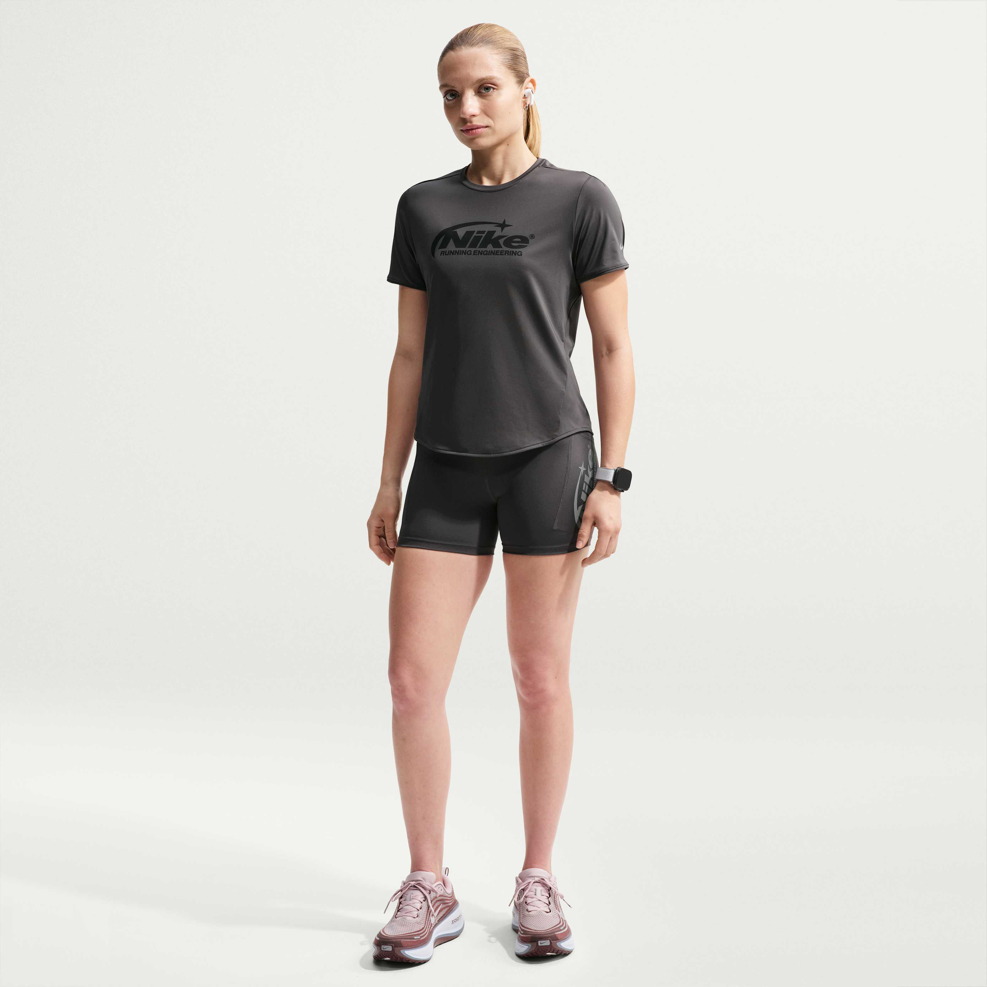 Nike Swift image number 3