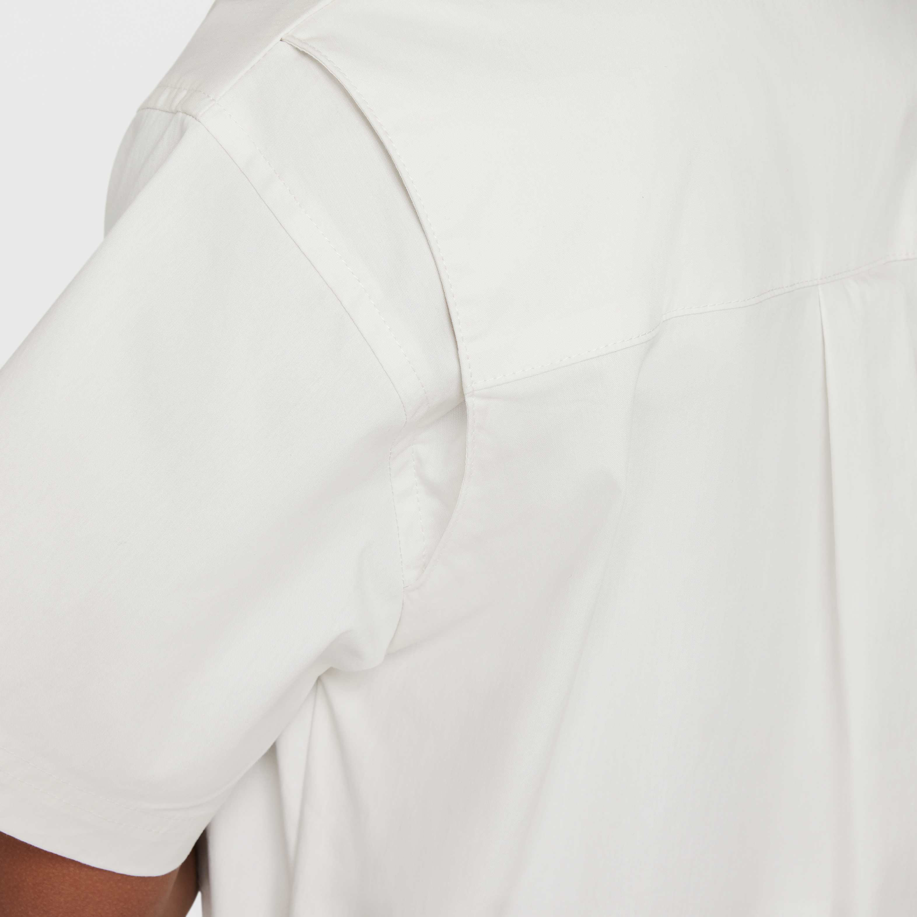 نايكي سبورتسوير ميترو جراوند image number 4