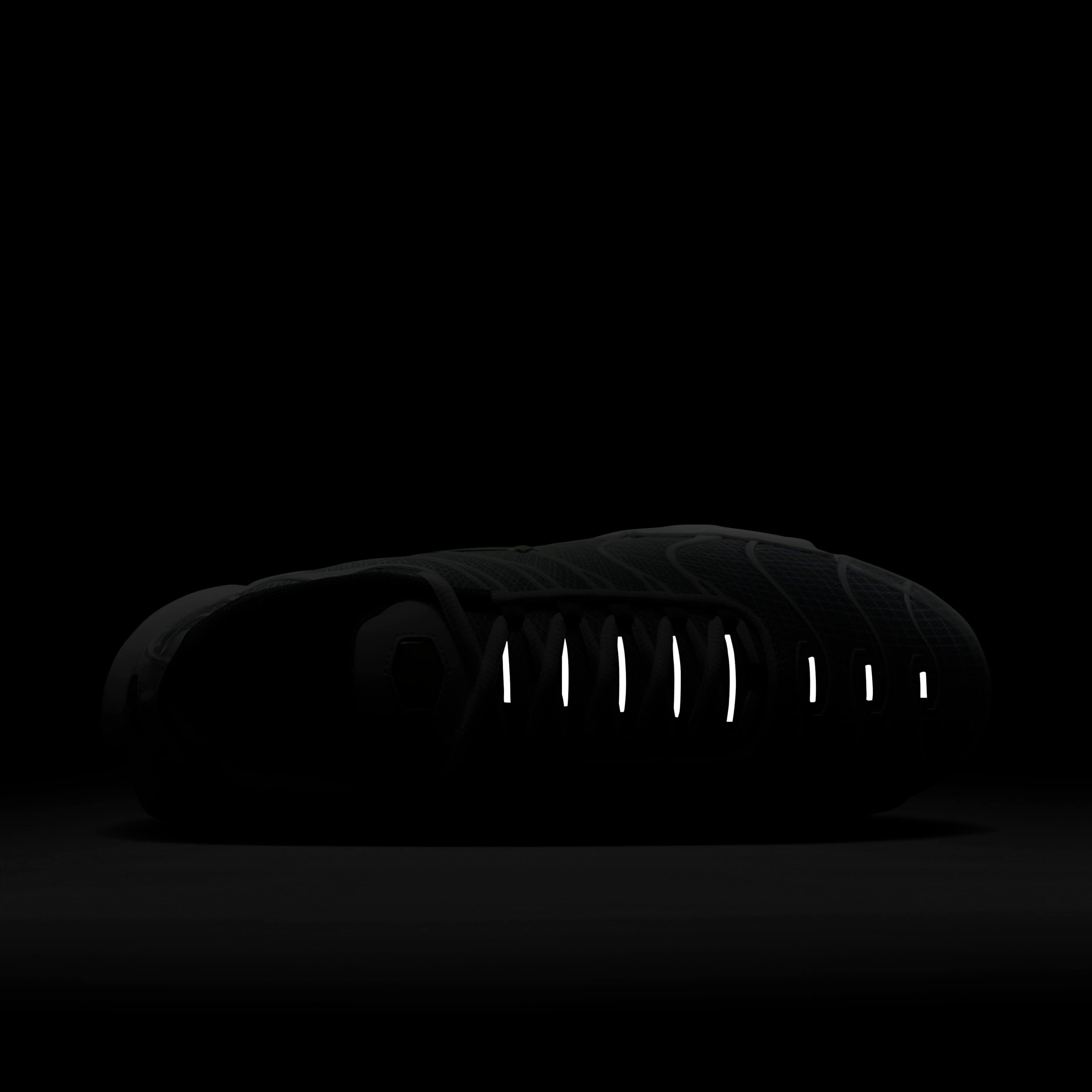 Nike Air Max Plus image number 8