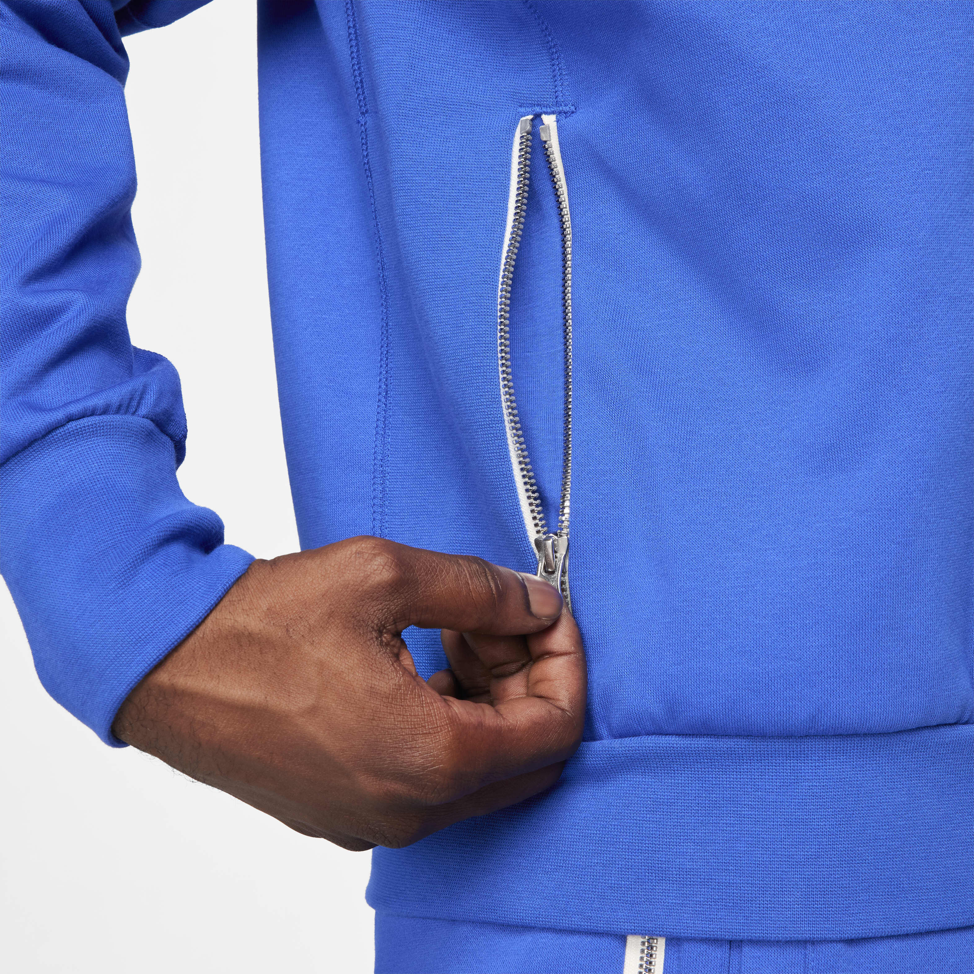 نايكي دراي-فت ستاندرد ايشيو image number 4