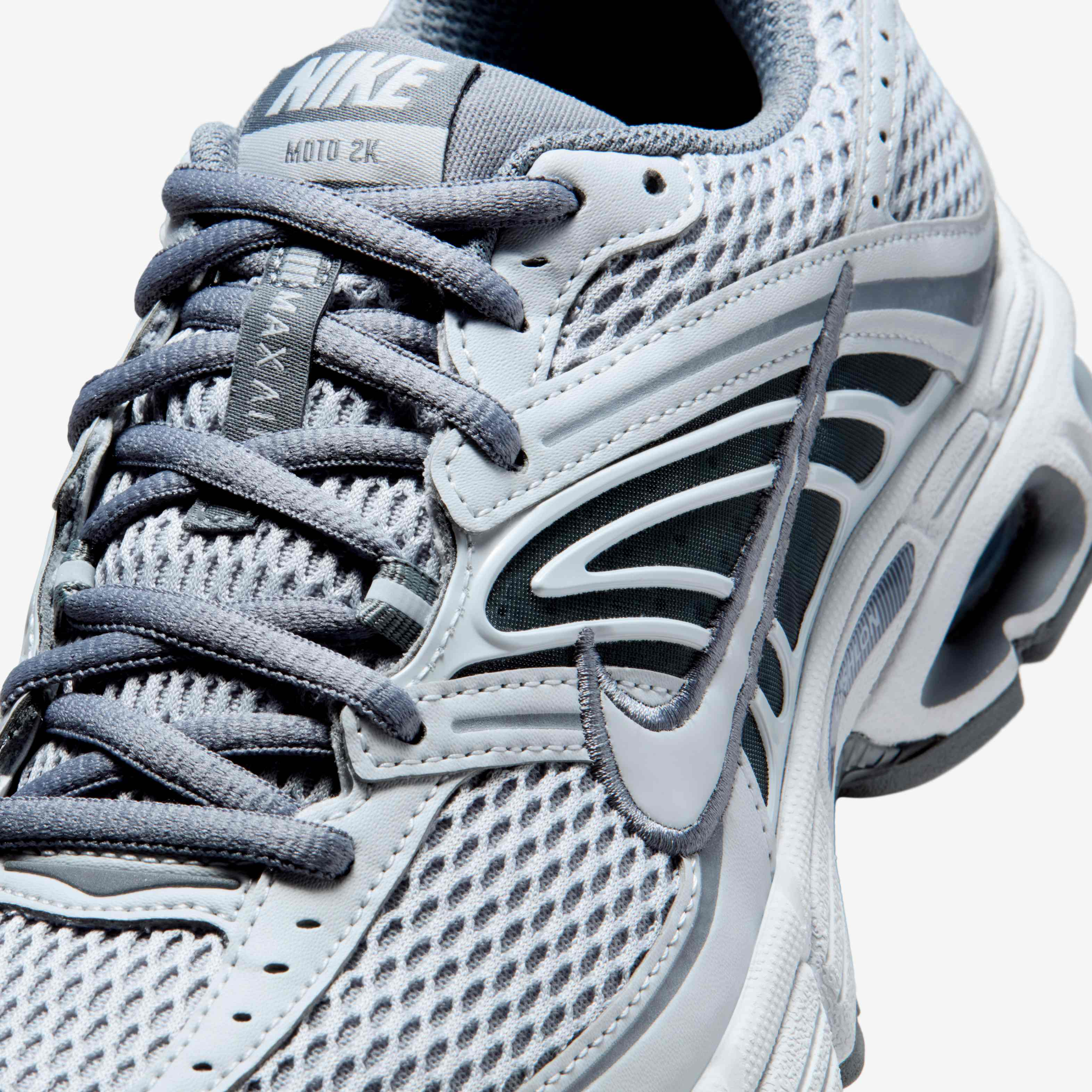 Nike Air Max Moto 2K image number 6