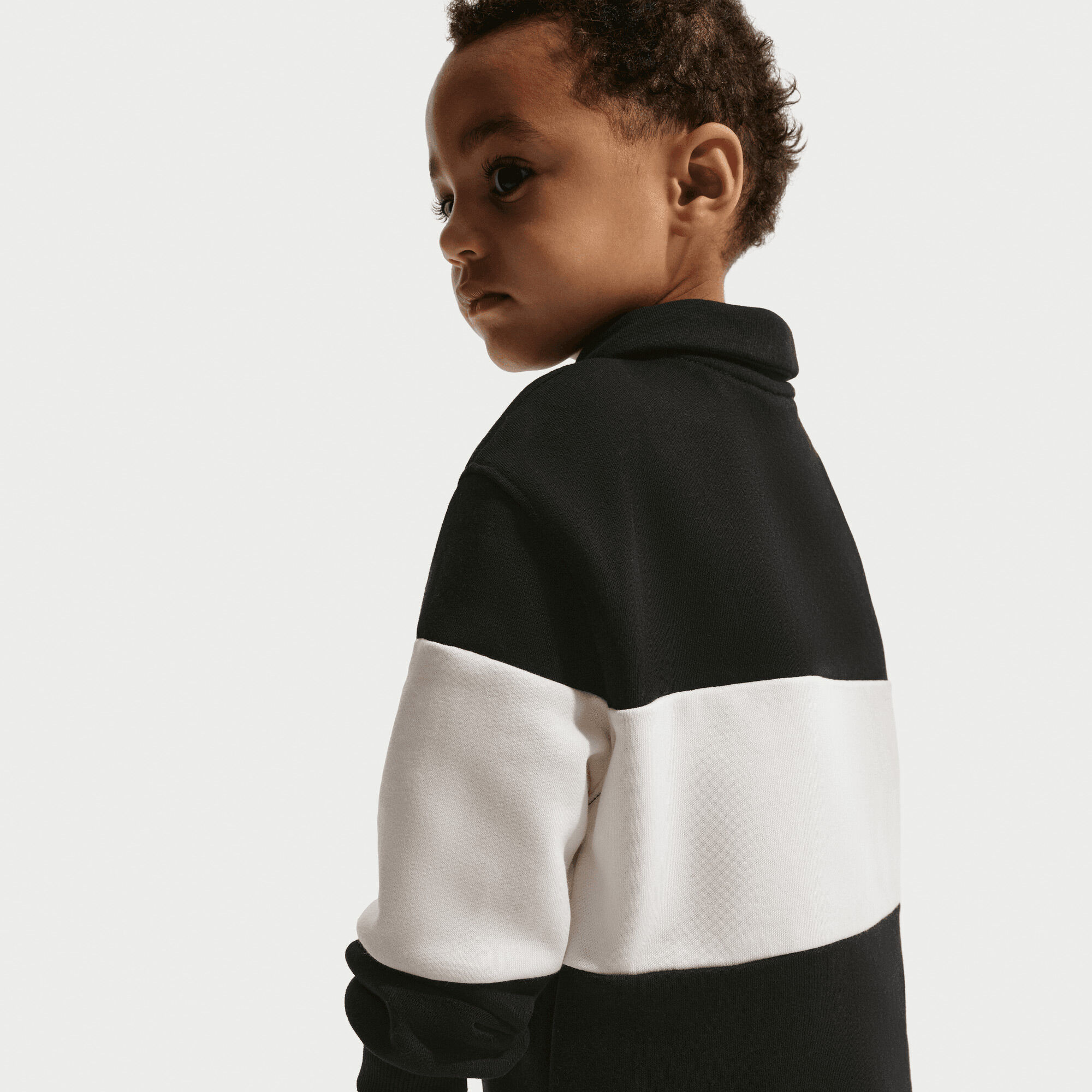 نايكي كلوب image number 3