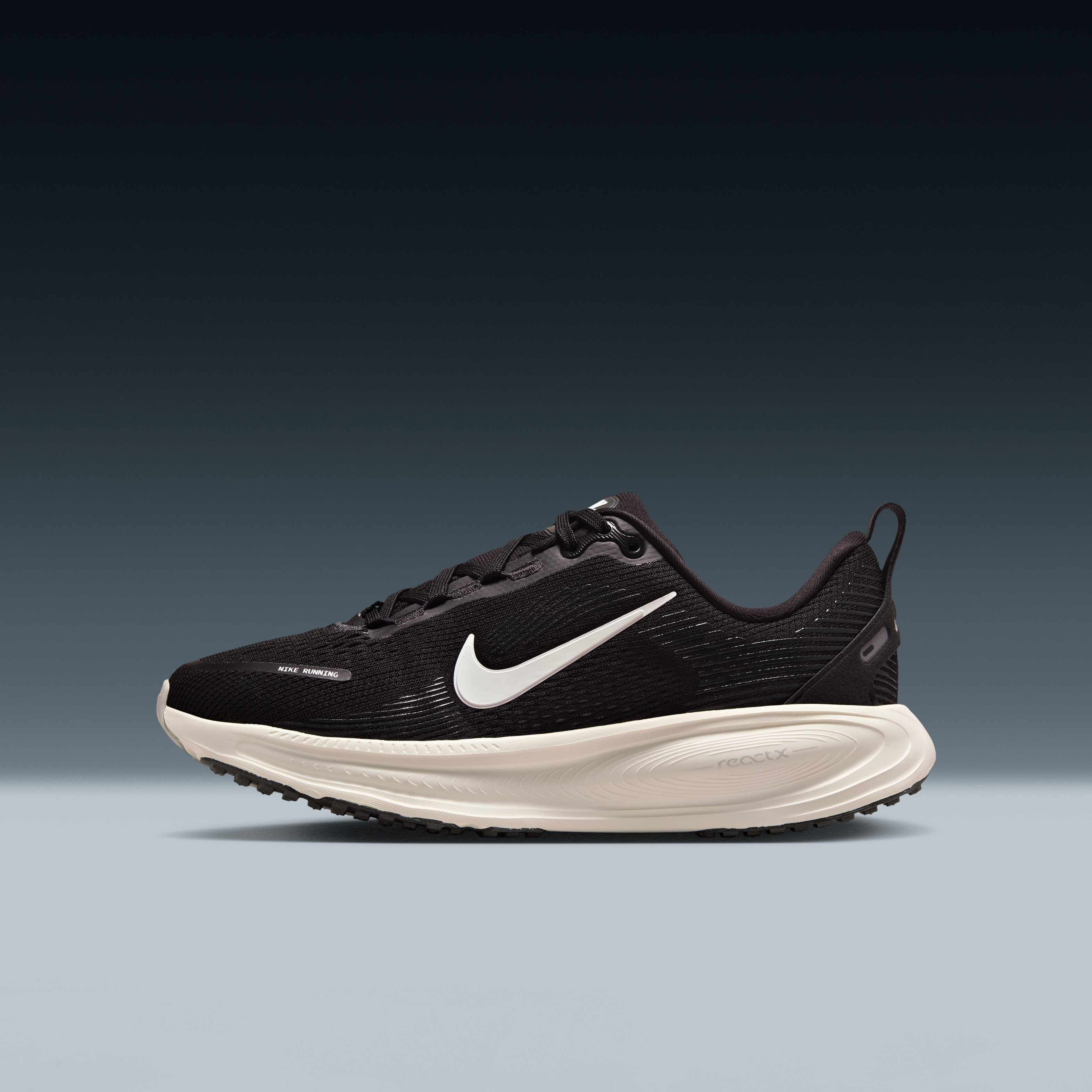 Nike Vomero 18 image number 0