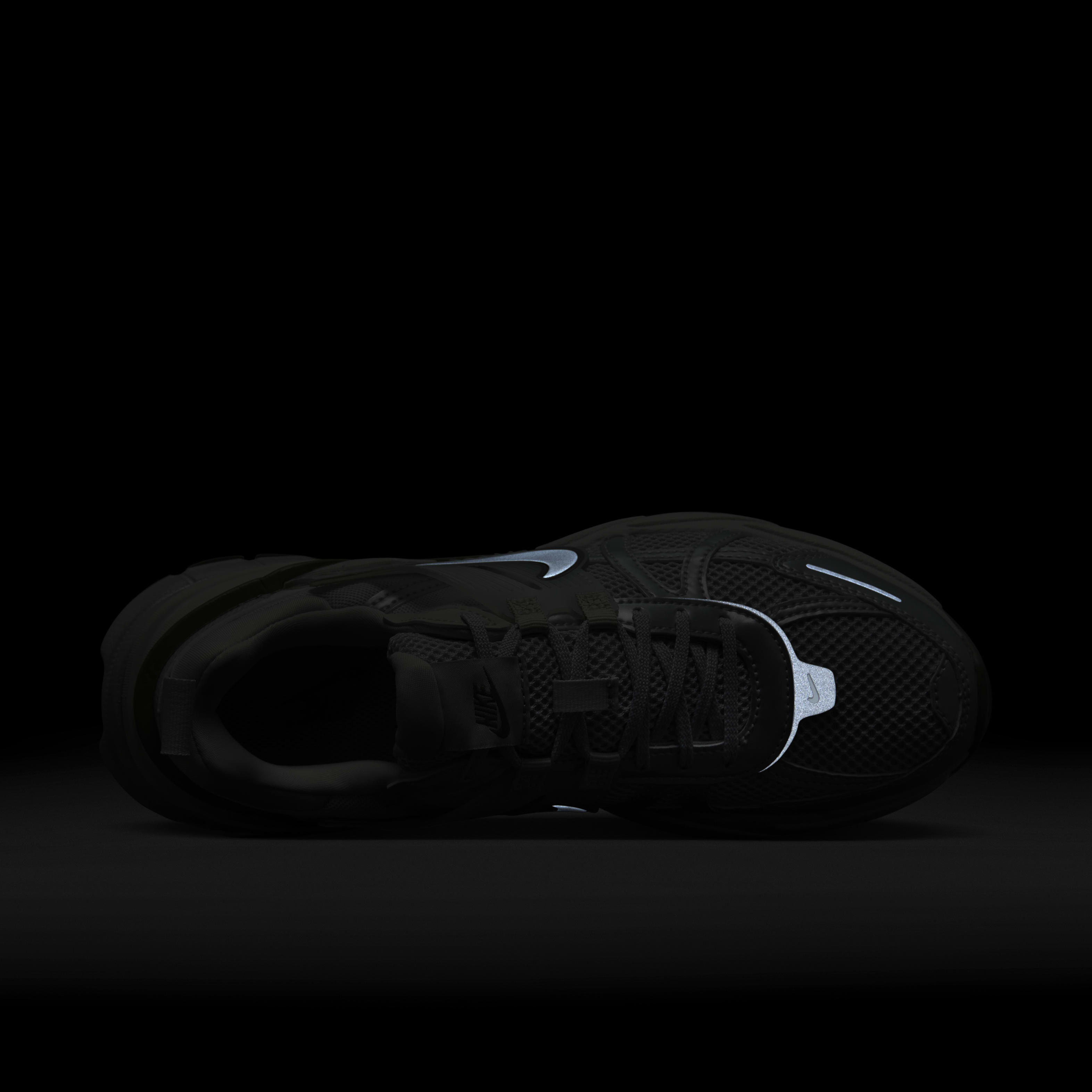 Nike V2K Run image number 8