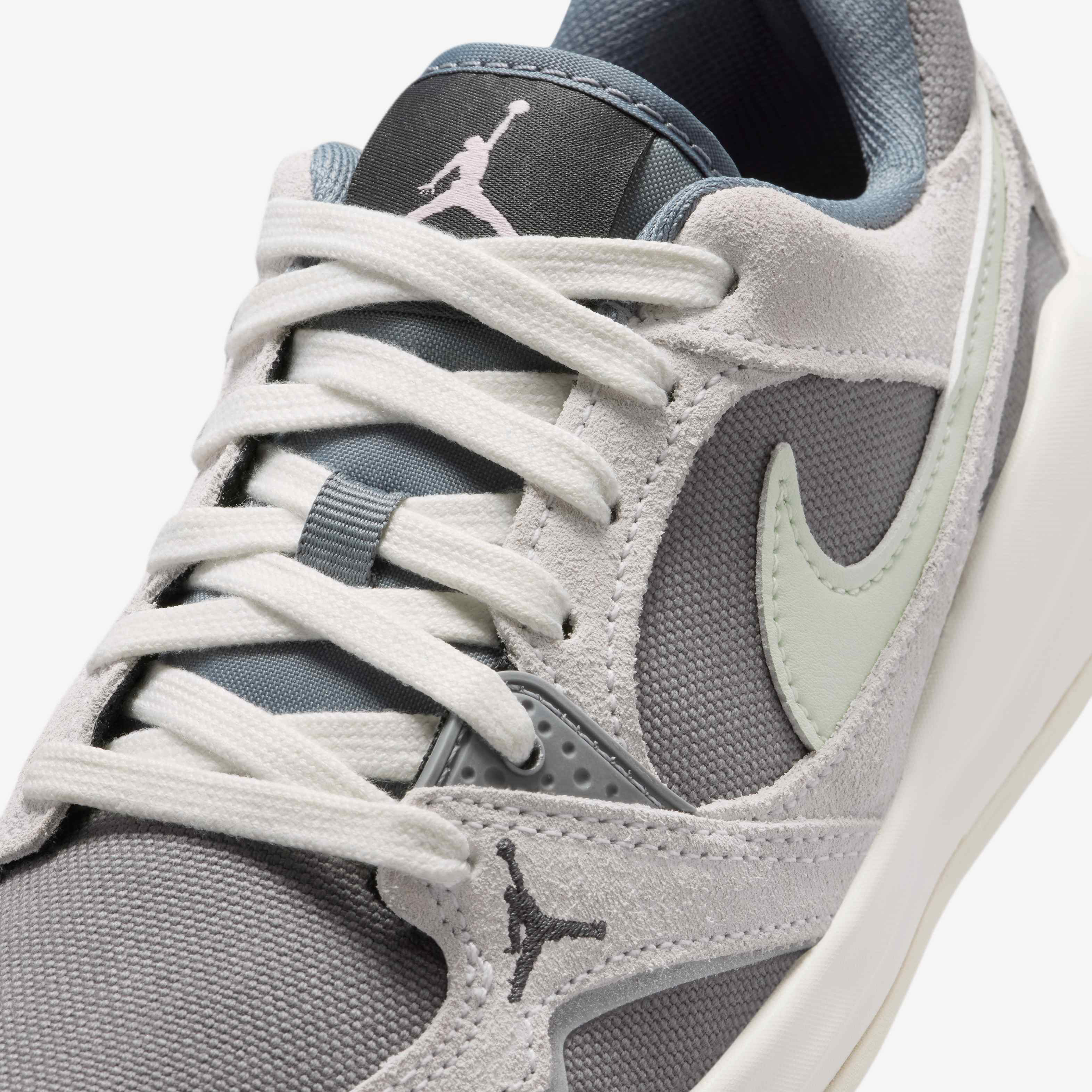 جوردن كمفرت ايرا image number 6