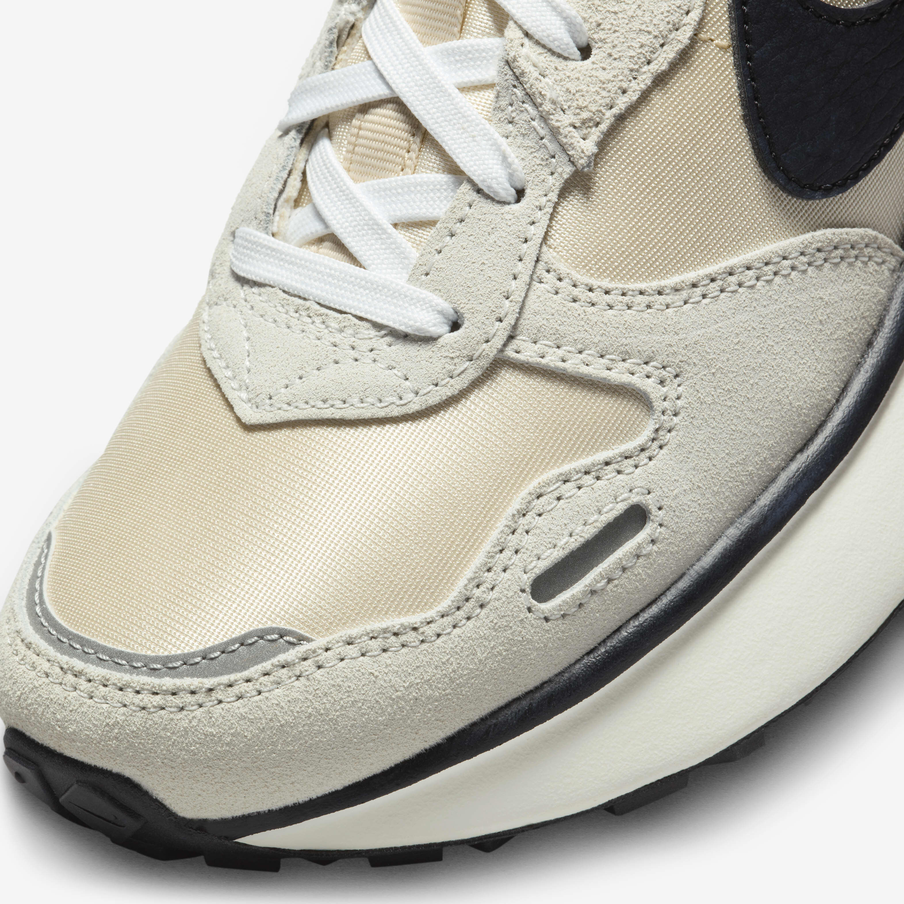 نايكي فينيكس وافل image number 7