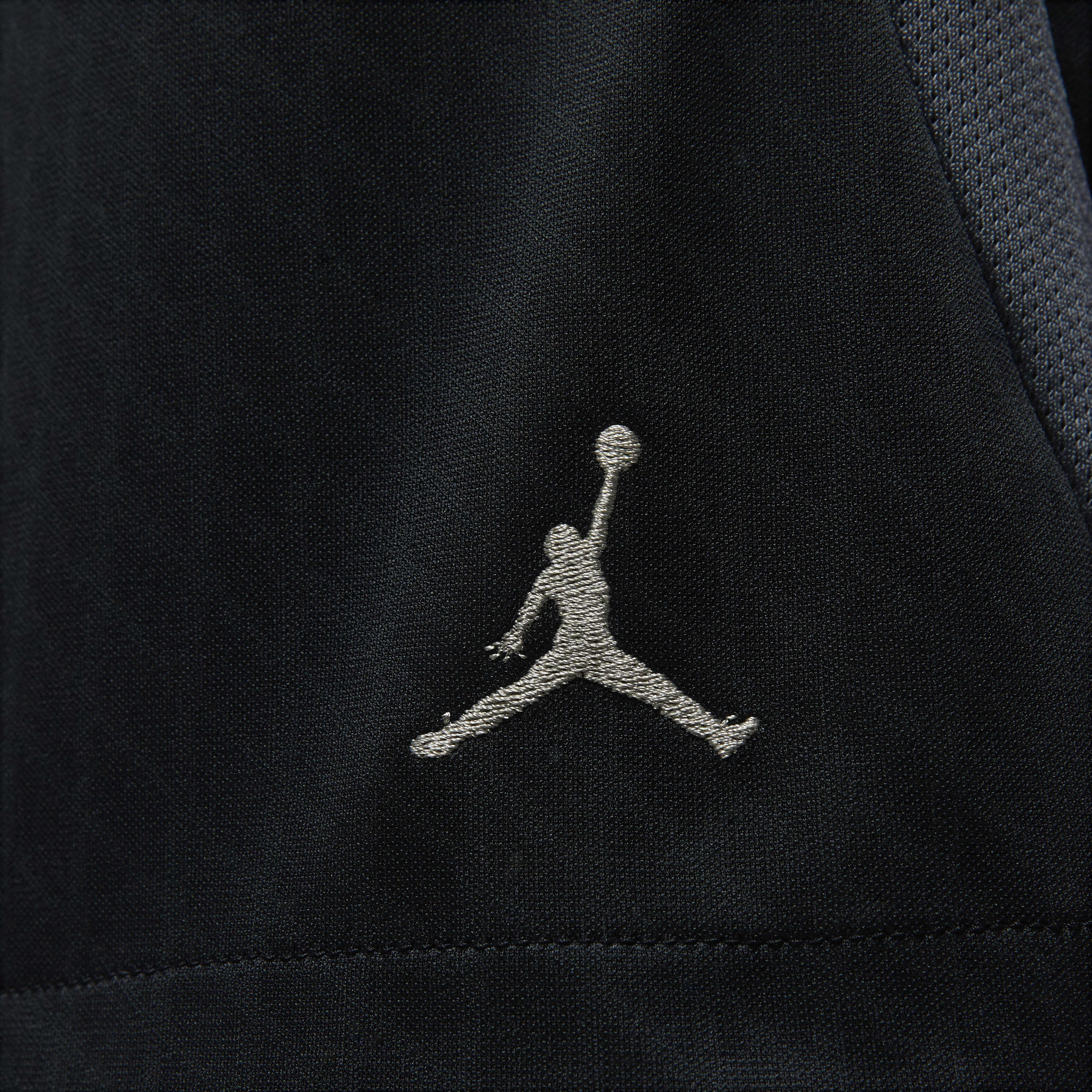 Paris Saint-Germain Strike Third image number 4