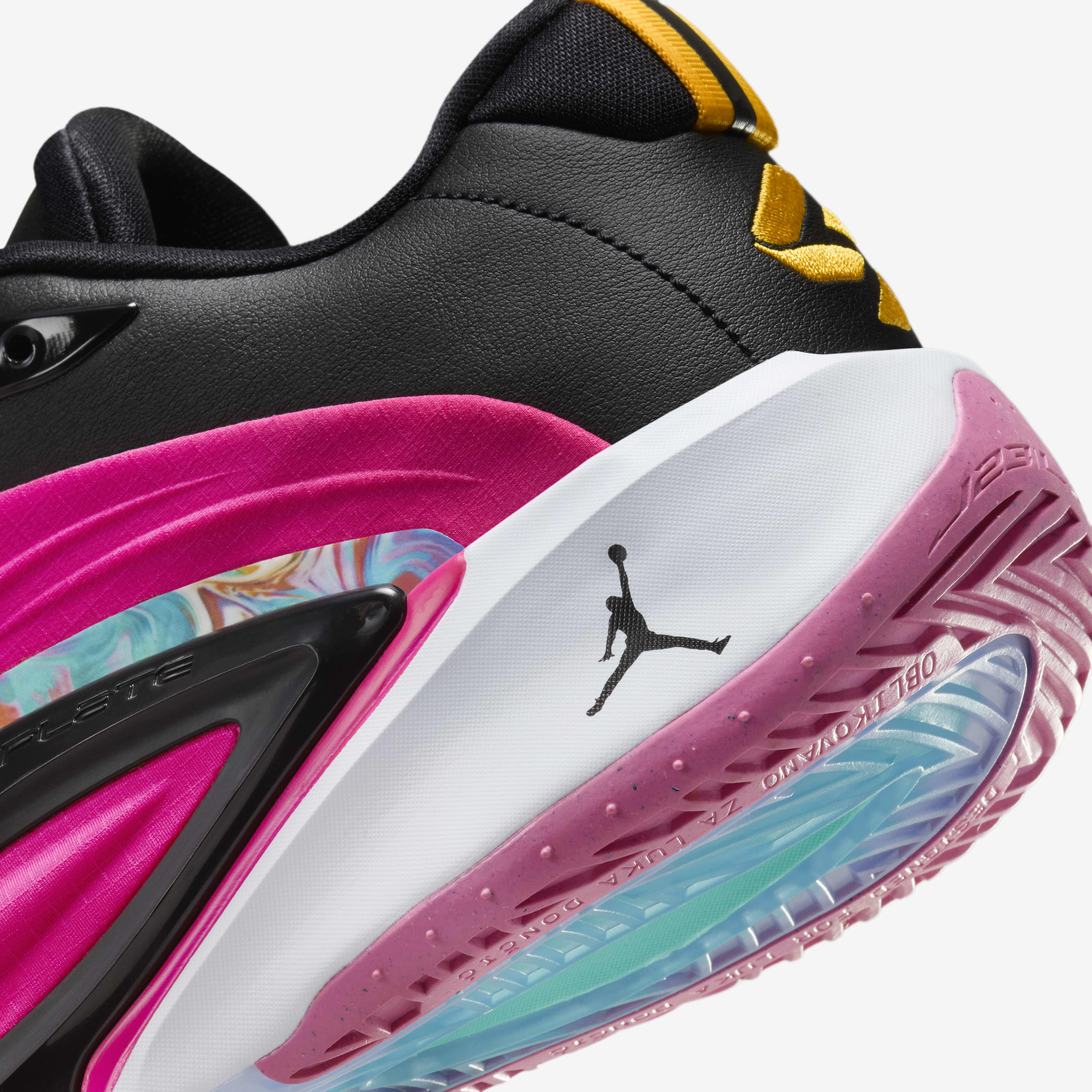 Luka 3 'Safari' image number 7