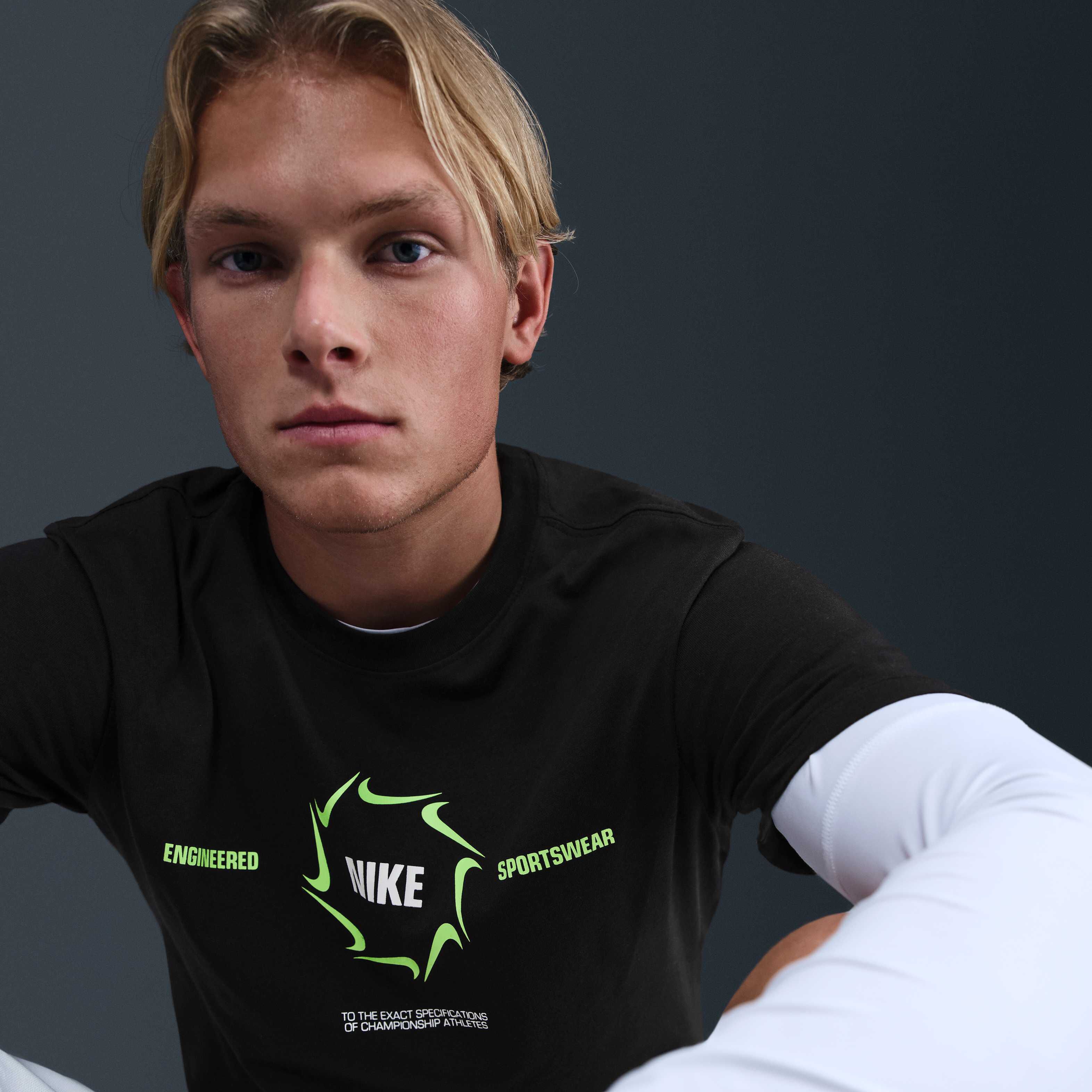 Nike Sportswear image number 2