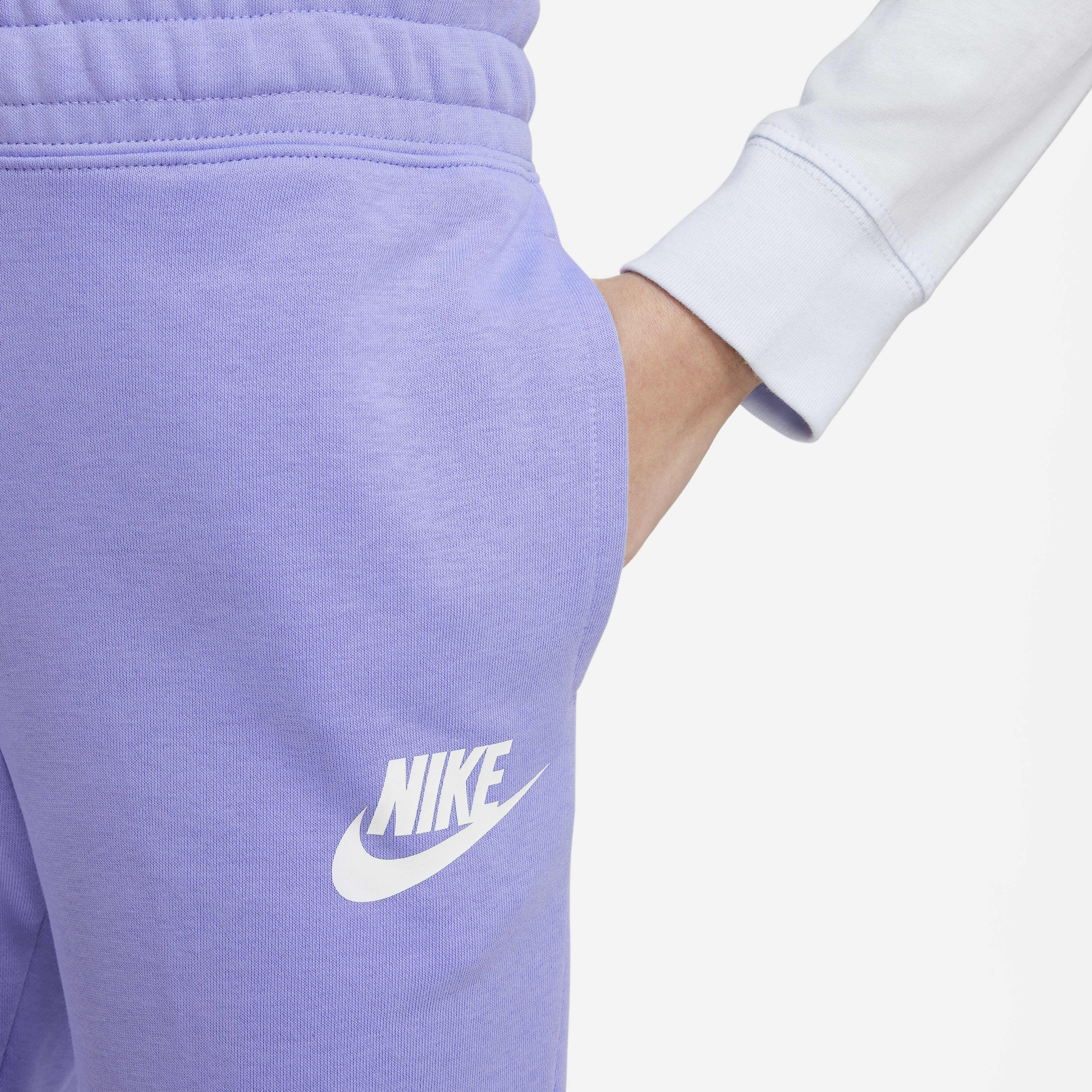 Nike Sportswear Club image number 3
