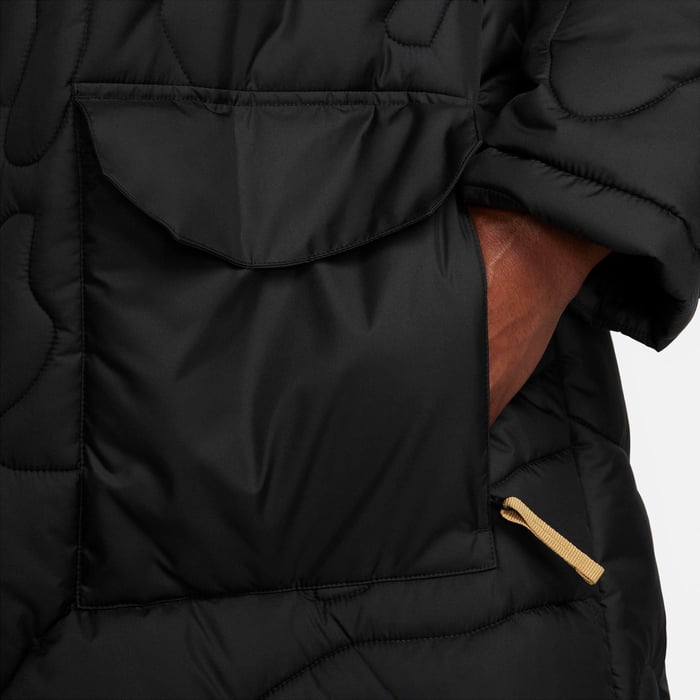 LeBron x Liverpool F.C. image number 6 LeBron x Liverpool F.C. image number 6